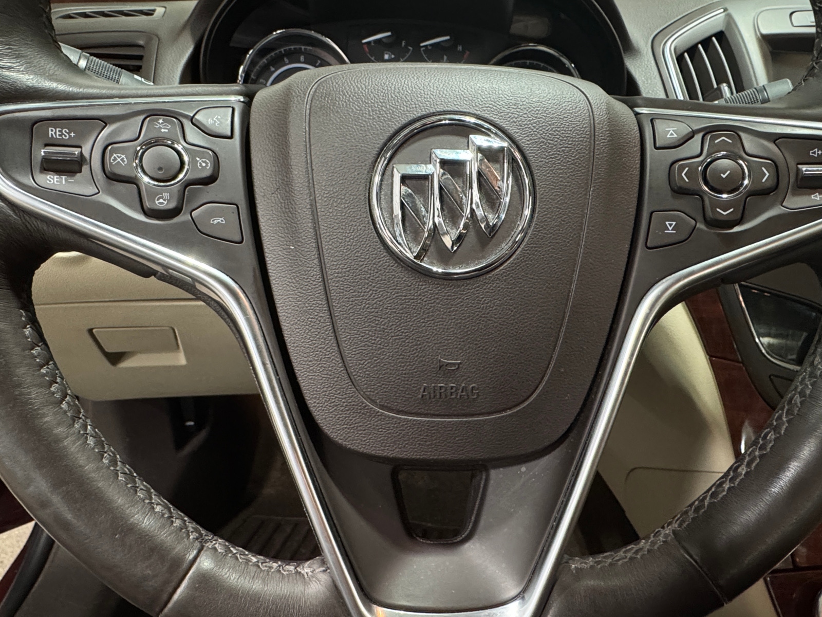 Thumbnail: 2017 Buick Regal - 4