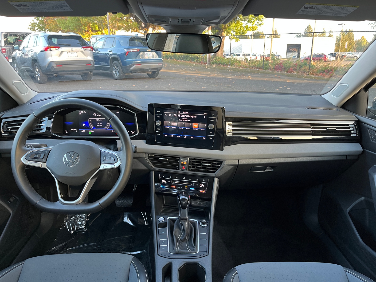 Thumbnail: 2025 Volkswagen Jetta - 3