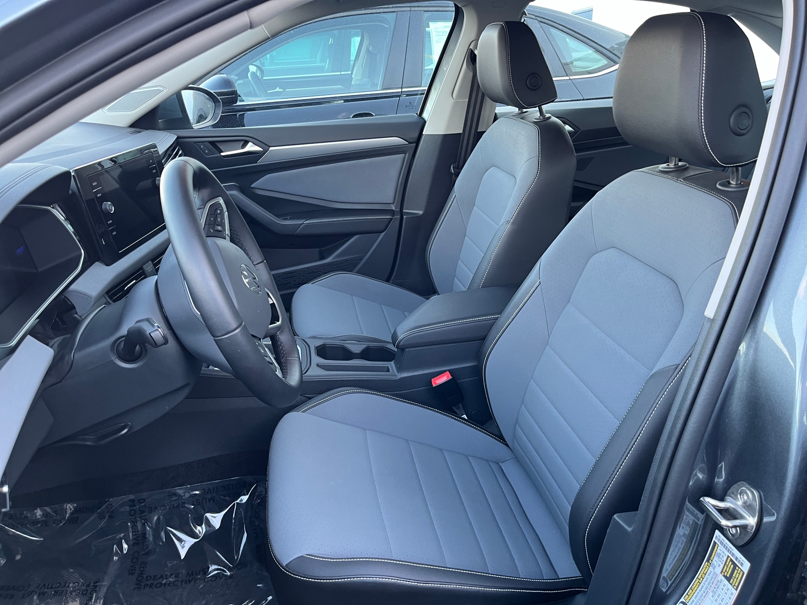 Thumbnail: 2025 Volkswagen Jetta - 2