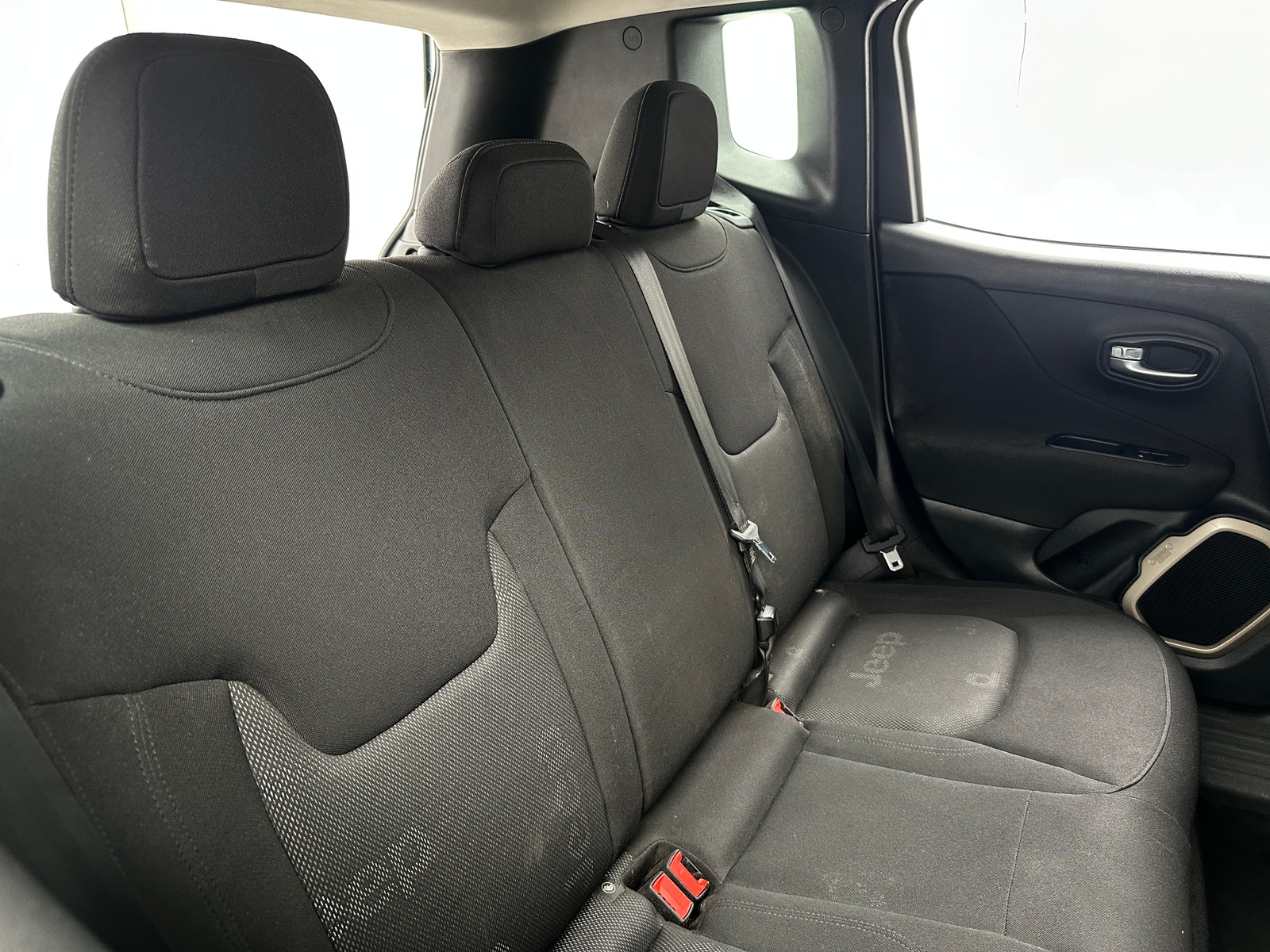 Thumbnail: 2015 Jeep Renegade - 5