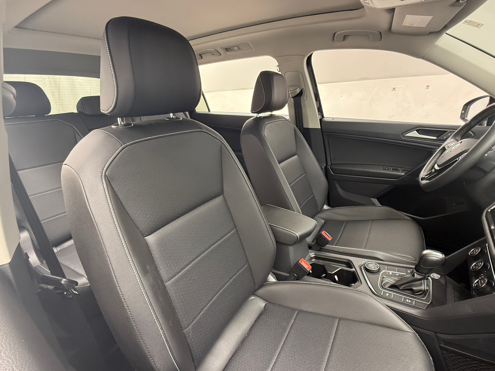 Thumbnail: 2021 Volkswagen Tiguan - 2