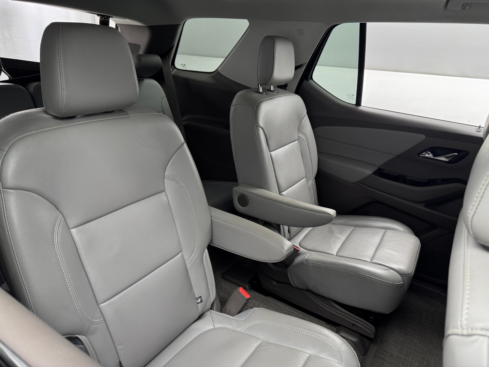 Thumbnail: 2018 Chevrolet Traverse - 5