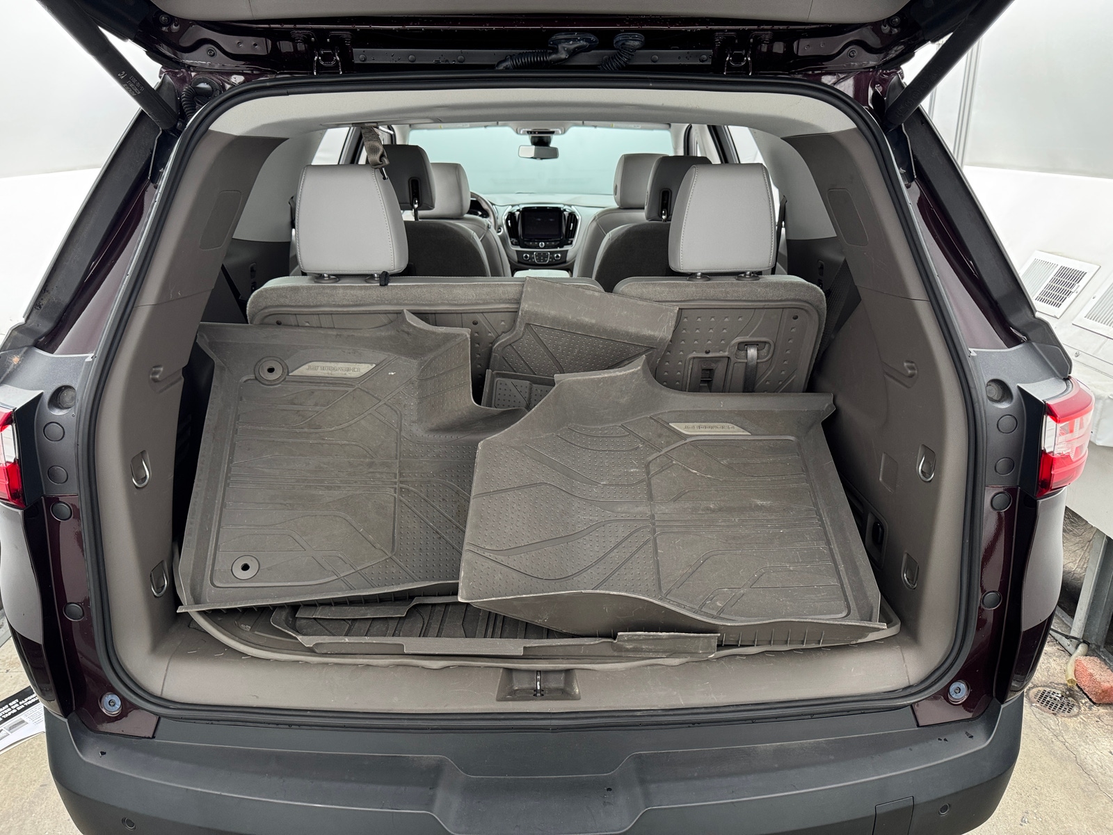 Thumbnail: 2018 Chevrolet Traverse - 6