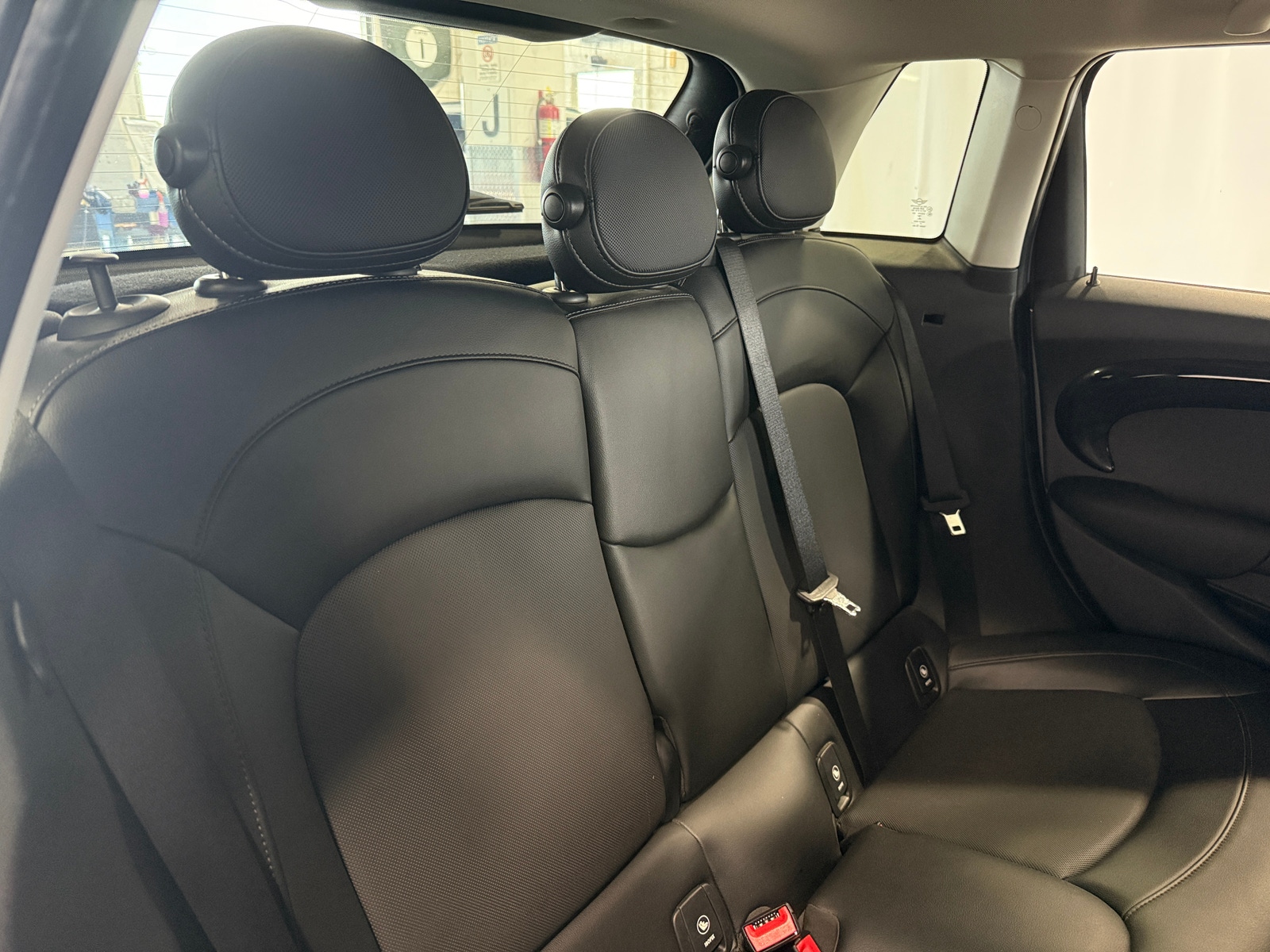 Thumbnail: 2018 MINI Cooper Hardtop - 5