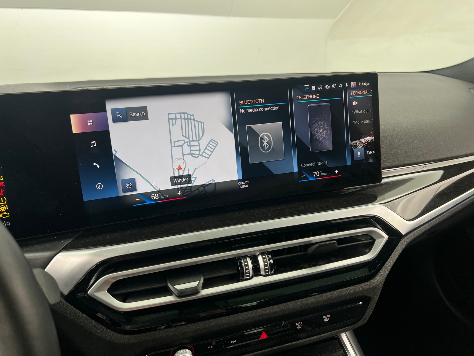 Thumbnail: 2024 BMW 3 Series - 3