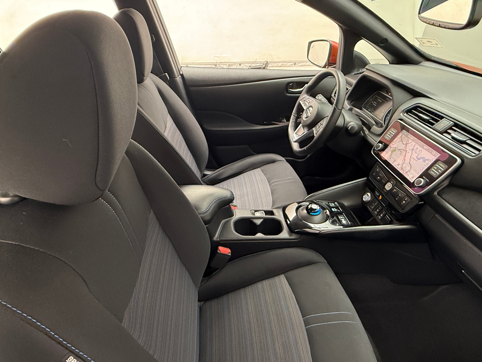 Thumbnail: 2021 Nissan Leaf - 2