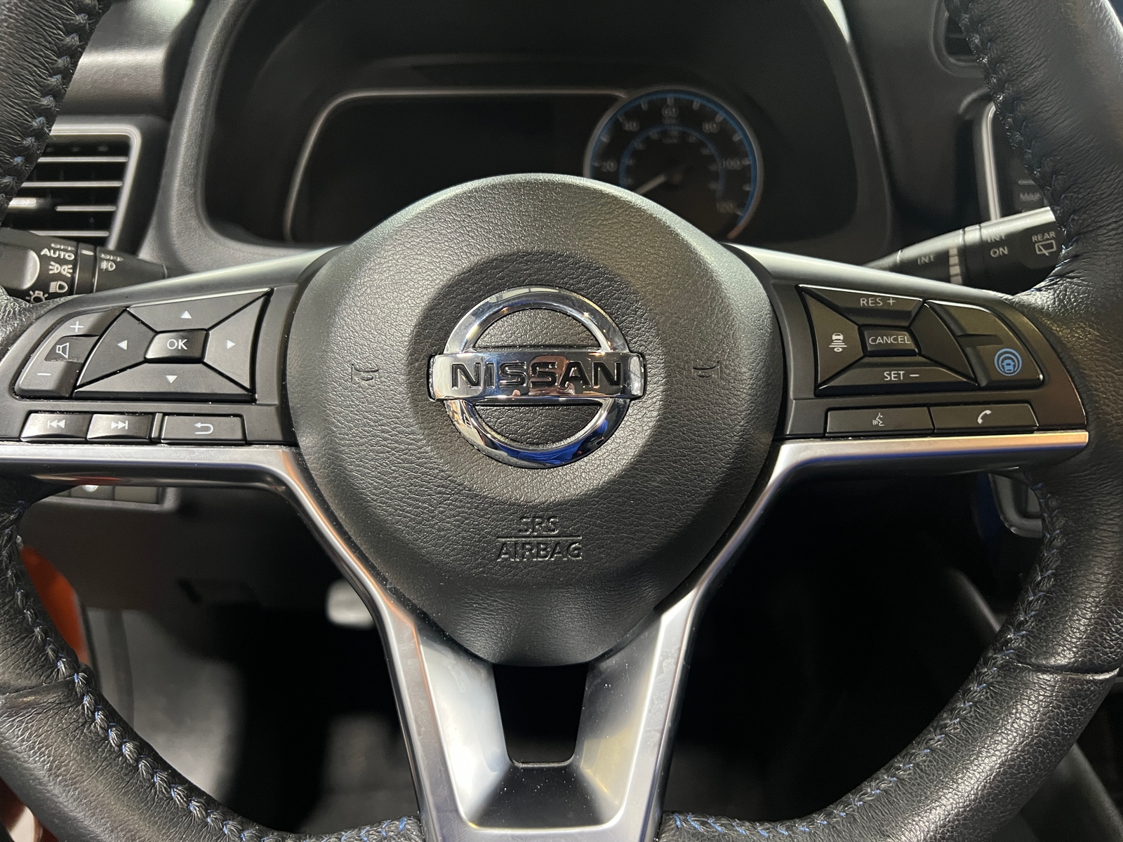 Thumbnail: 2021 Nissan Leaf - 5