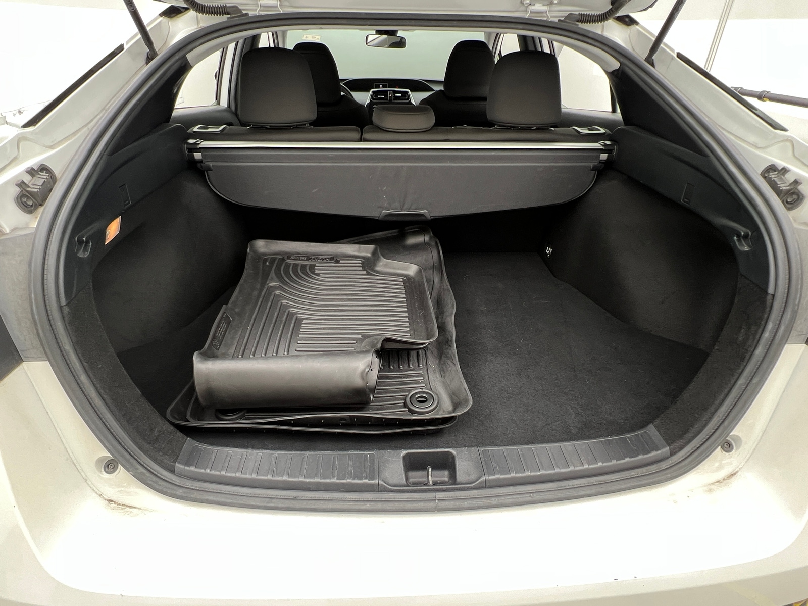 Thumbnail: 2022 Toyota Prius - 7