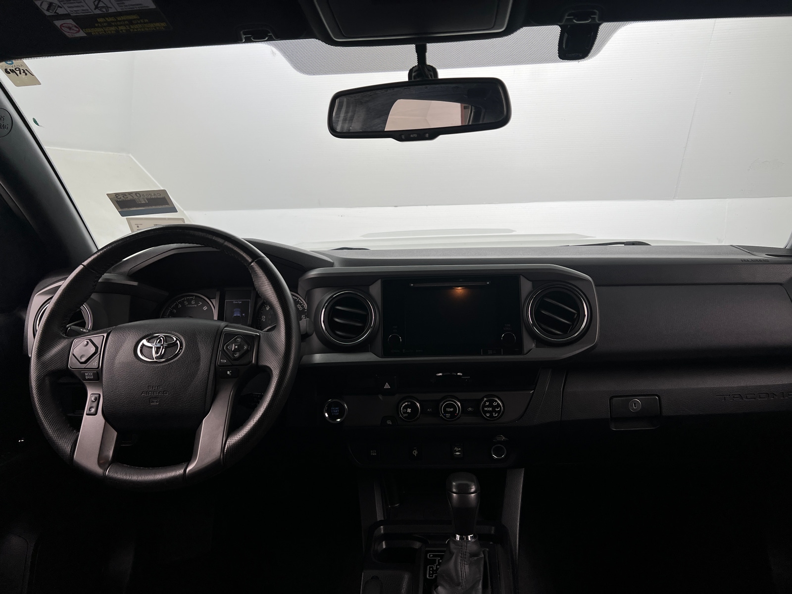 Thumbnail: 2016 Toyota Tacoma - 3