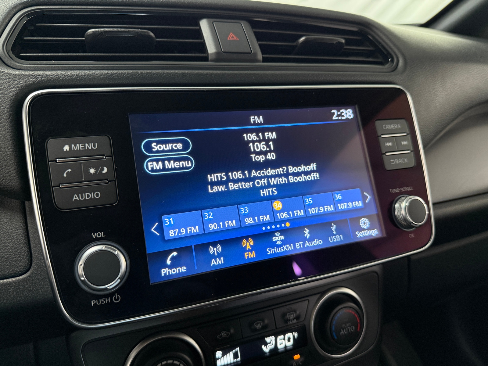 Thumbnail: 2023 Nissan Leaf - 4