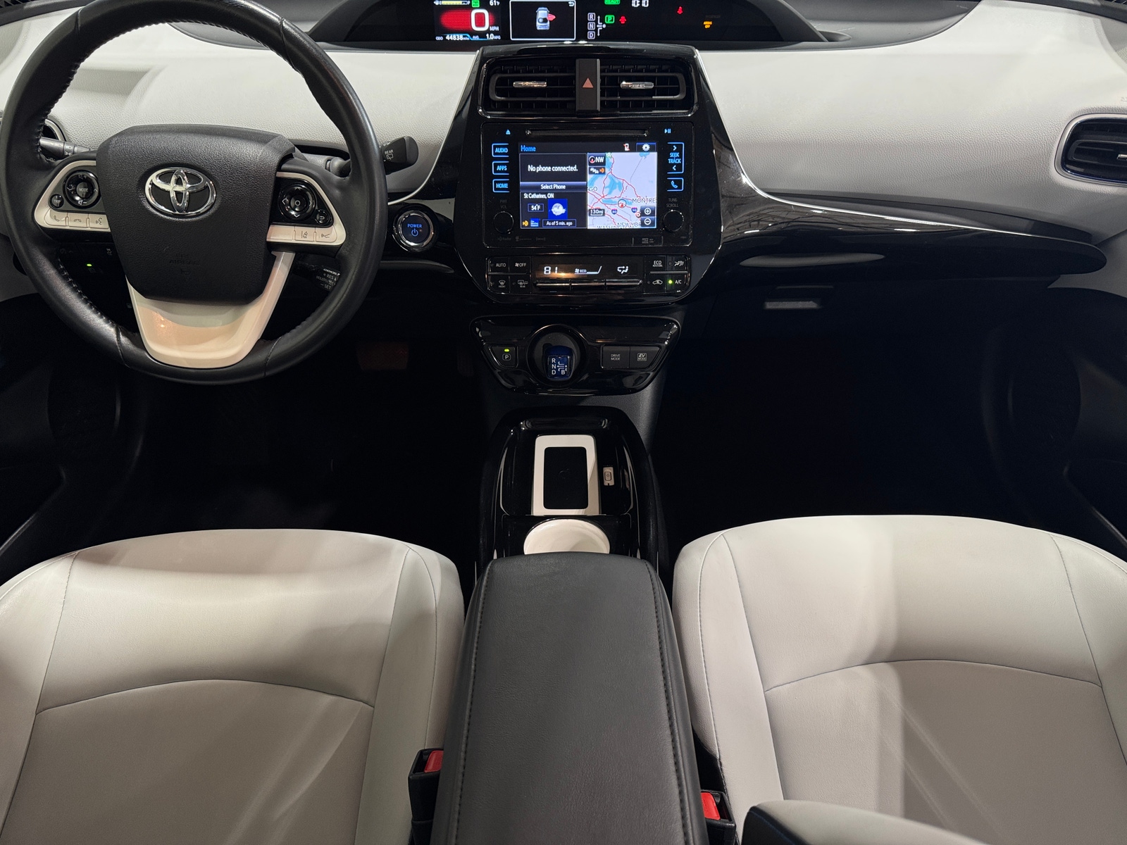 Thumbnail: 2016 Toyota Prius - 3