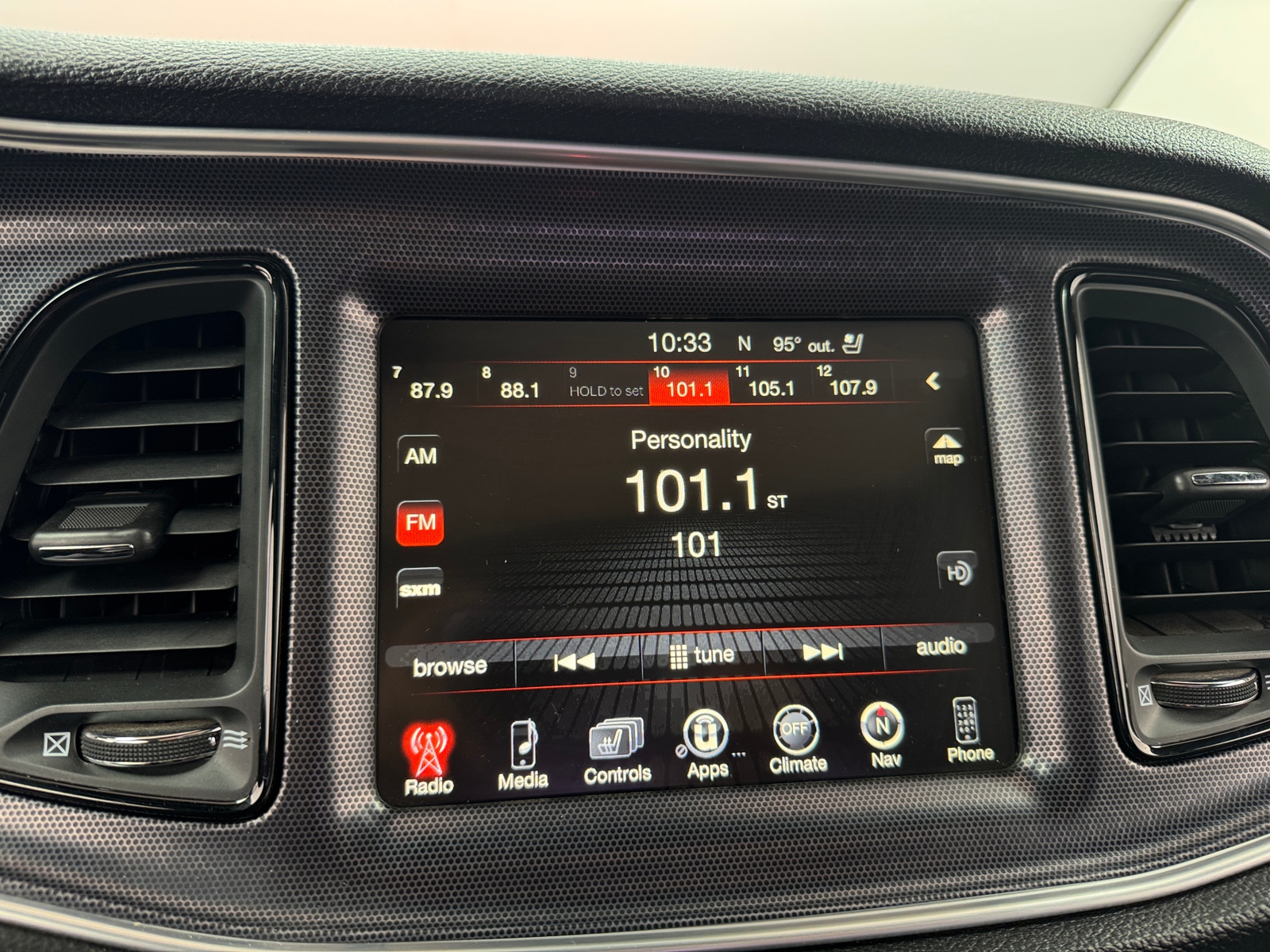 Thumbnail: 2015 Dodge Challenger - 2