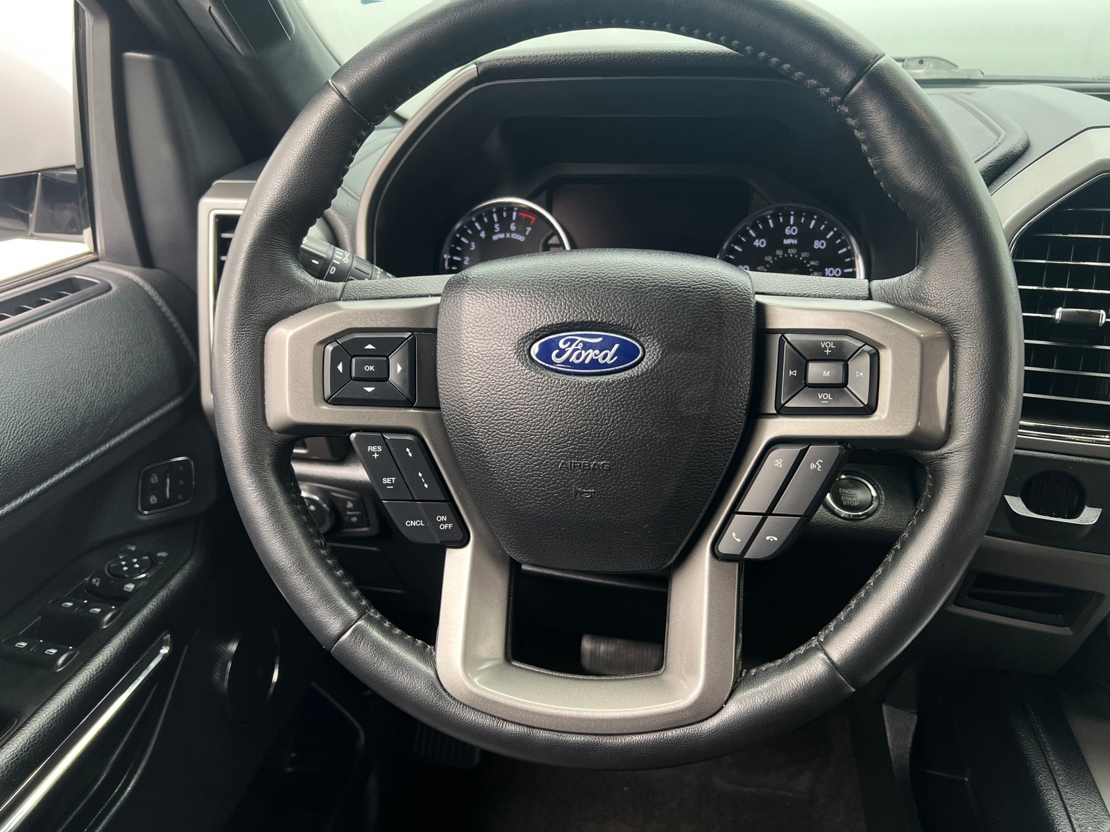 Thumbnail: 2021 Ford Expedition - 4