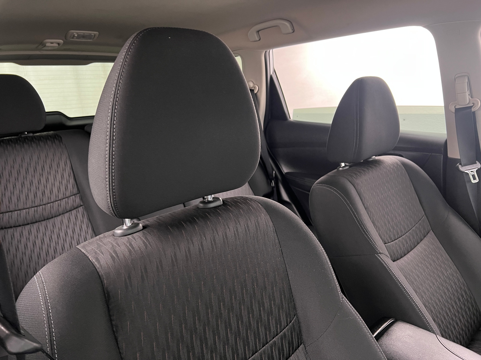 Thumbnail: 2018 Nissan Rogue - 2