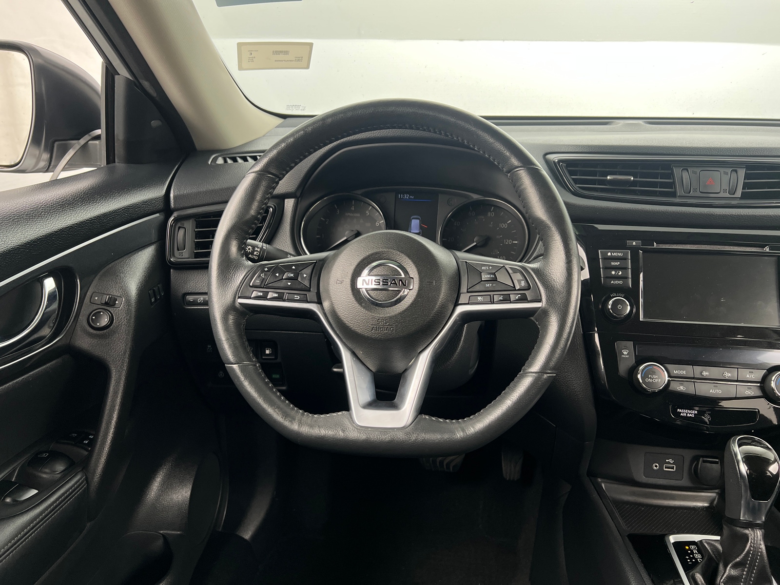 Thumbnail: 2018 Nissan Rogue - 5