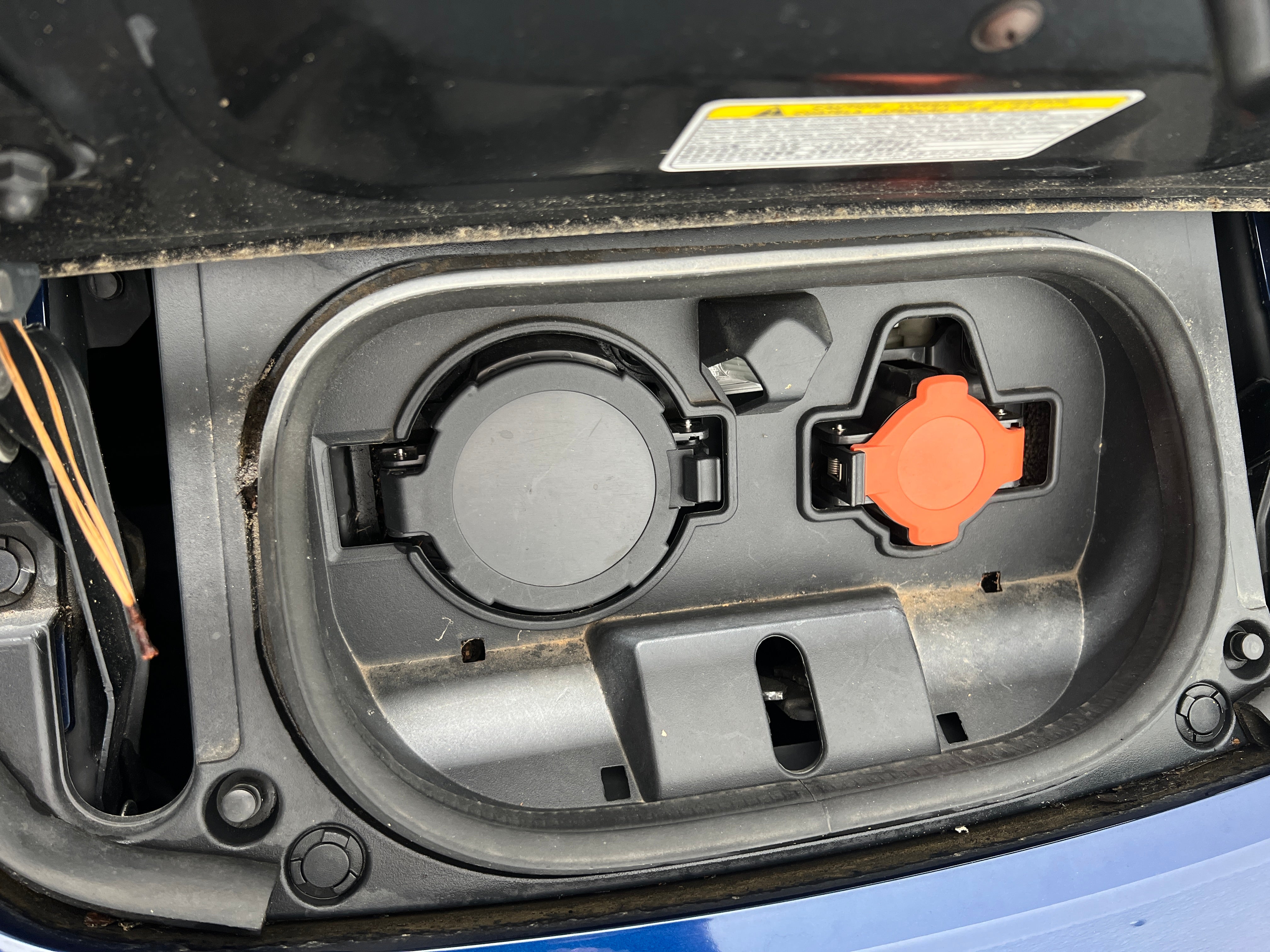 Used 2018 Nissan LEAF SV with VIN 1N4AZ1CP8JC308936 for sale in Oak Creek, WI