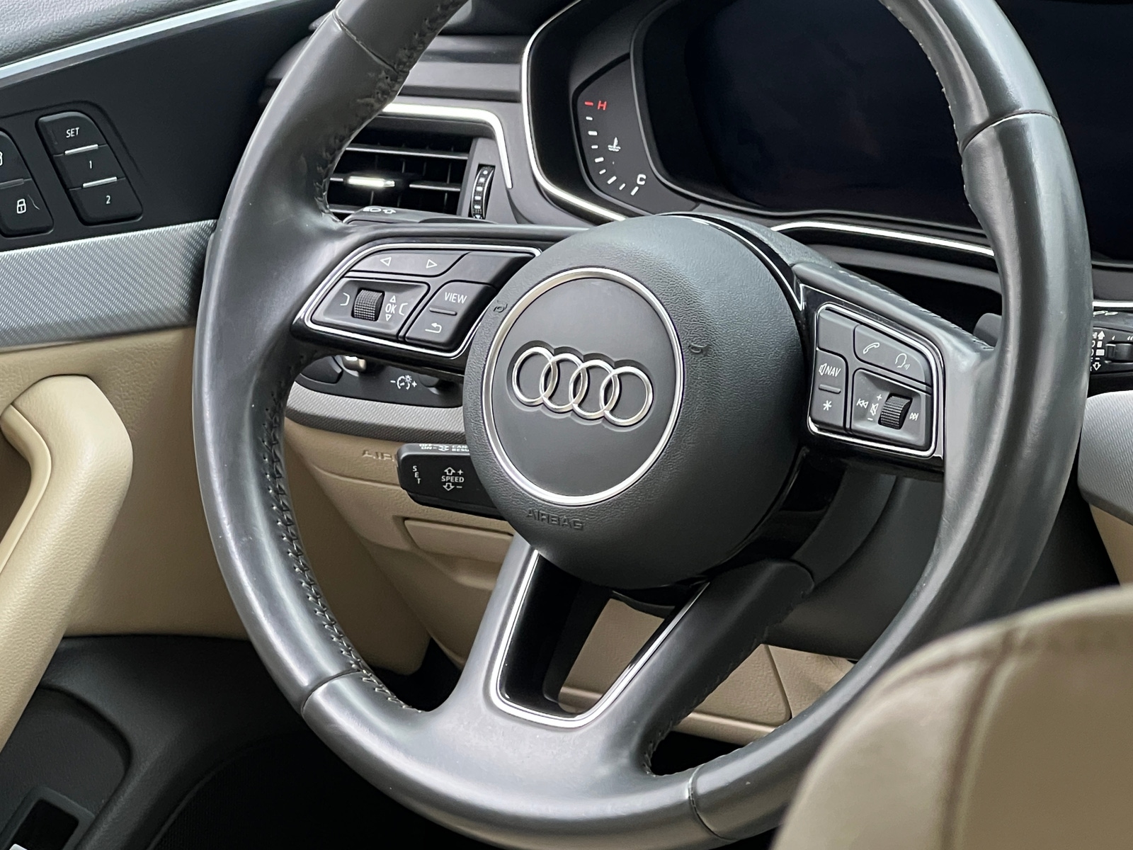 Thumbnail: 2018 Audi A4 - 4