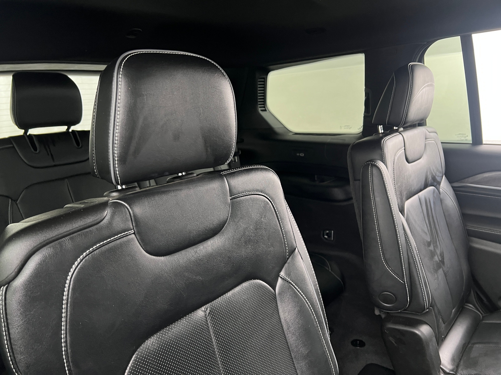 Thumbnail: 2022 Jeep Grand Cherokee L - 5