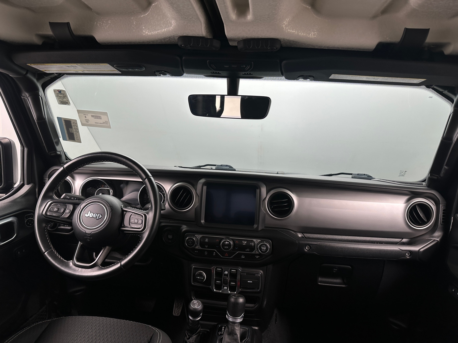 Thumbnail: 2021 Jeep Gladiator - 3