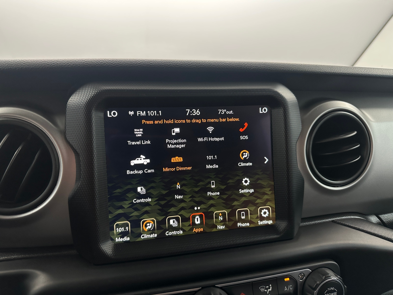 Thumbnail: 2021 Jeep Gladiator - 4