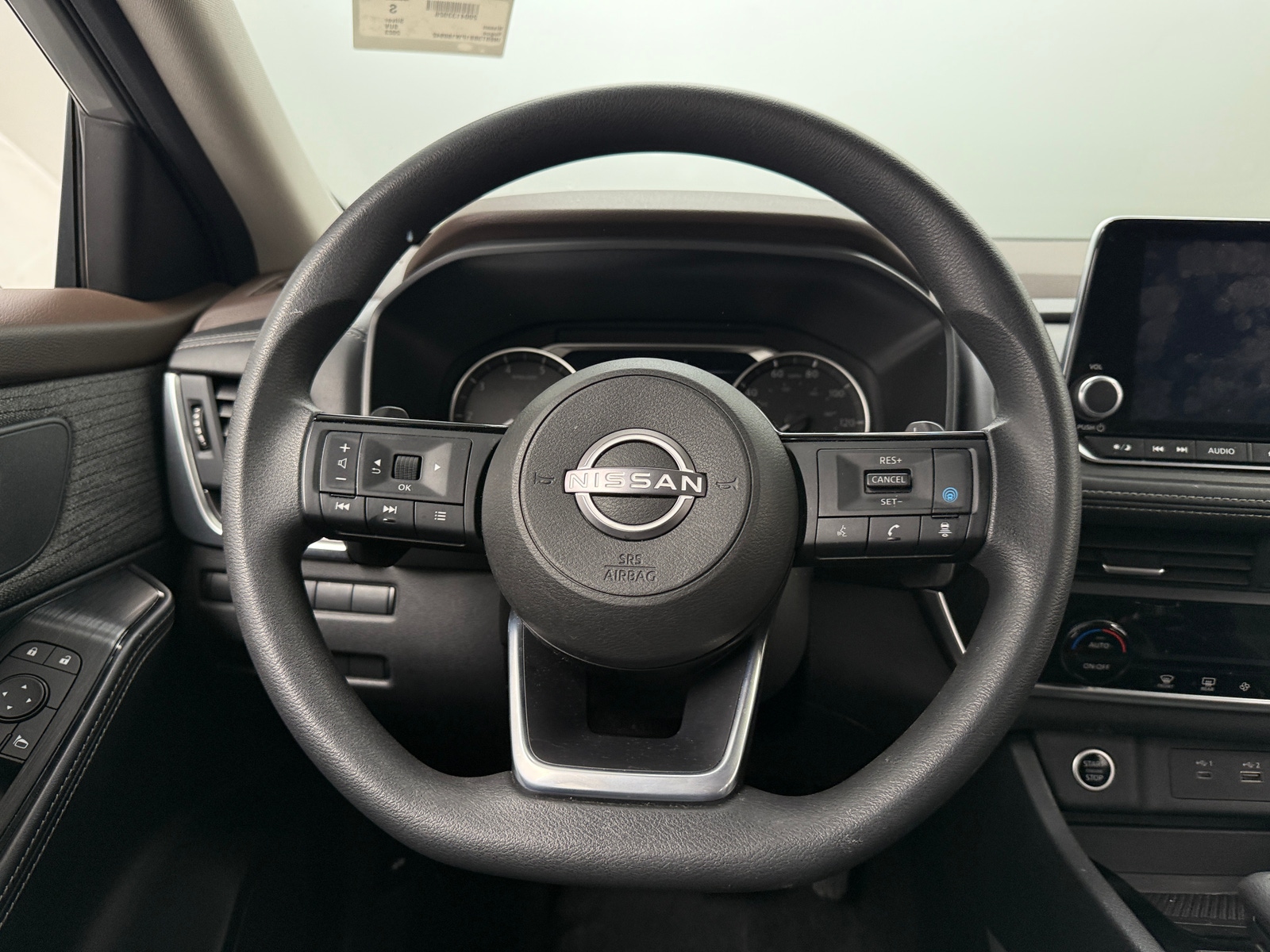 Thumbnail: 2023 Nissan Rogue - 5