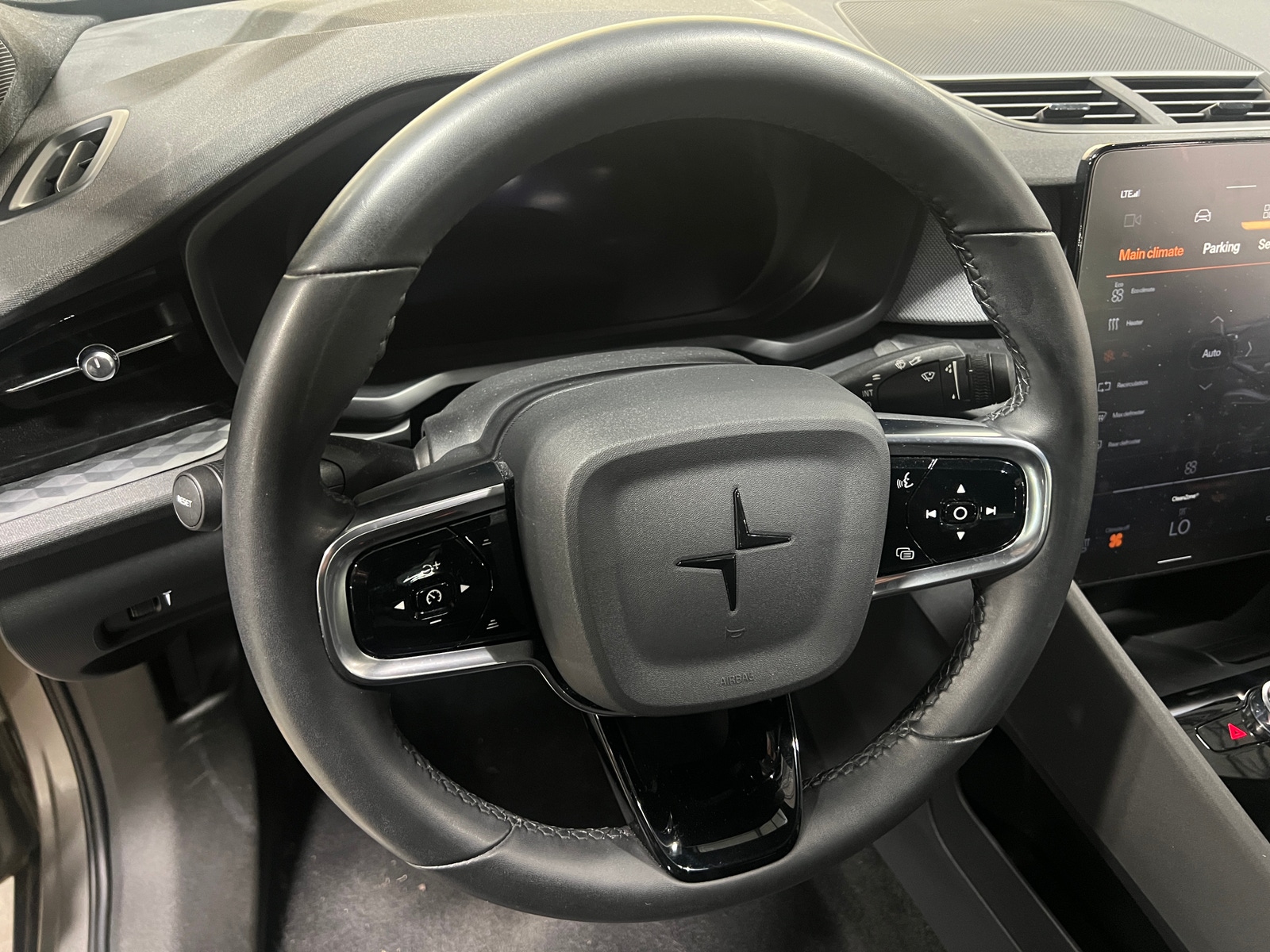 Thumbnail: 2022 Polestar 2 - 5