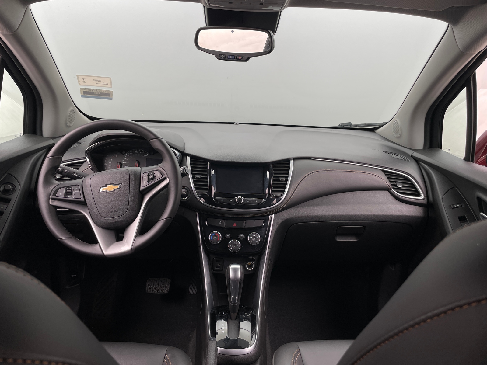 Thumbnail: 2017 Chevrolet Trax - 2