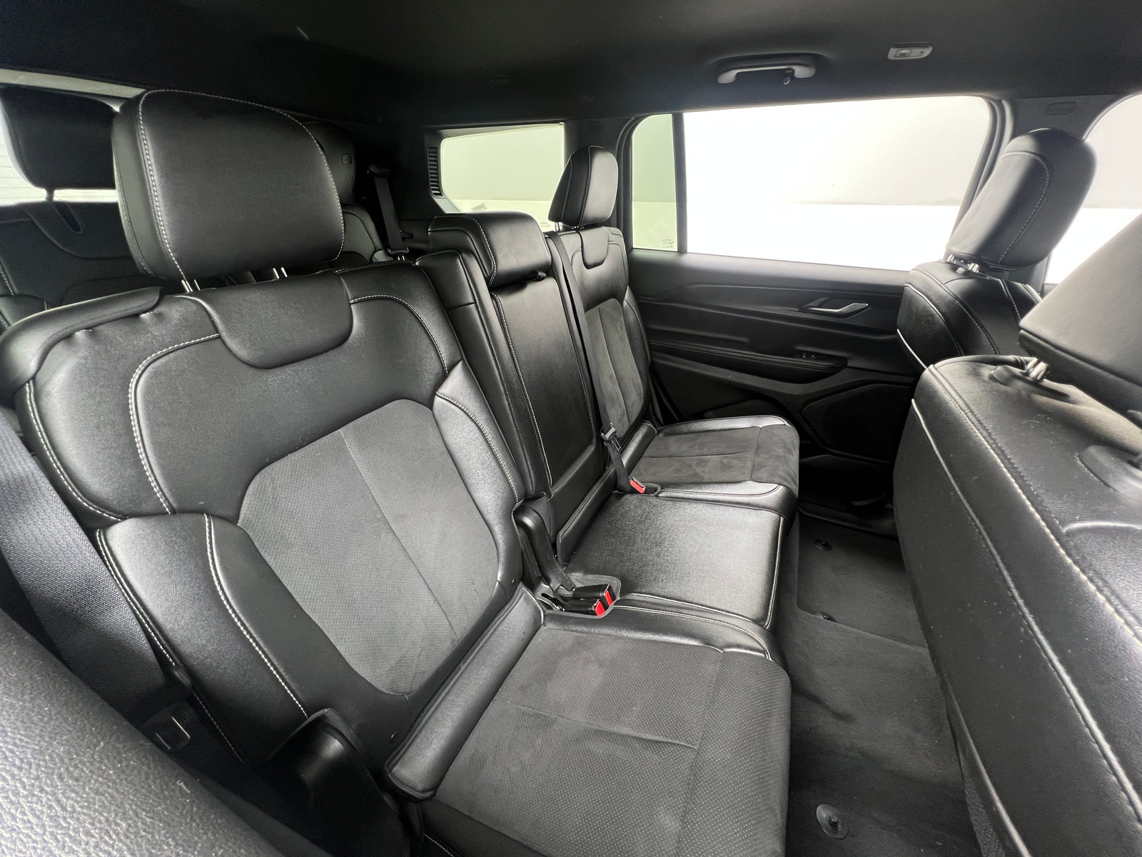 Thumbnail: 2024 Jeep Grand Cherokee L - 5