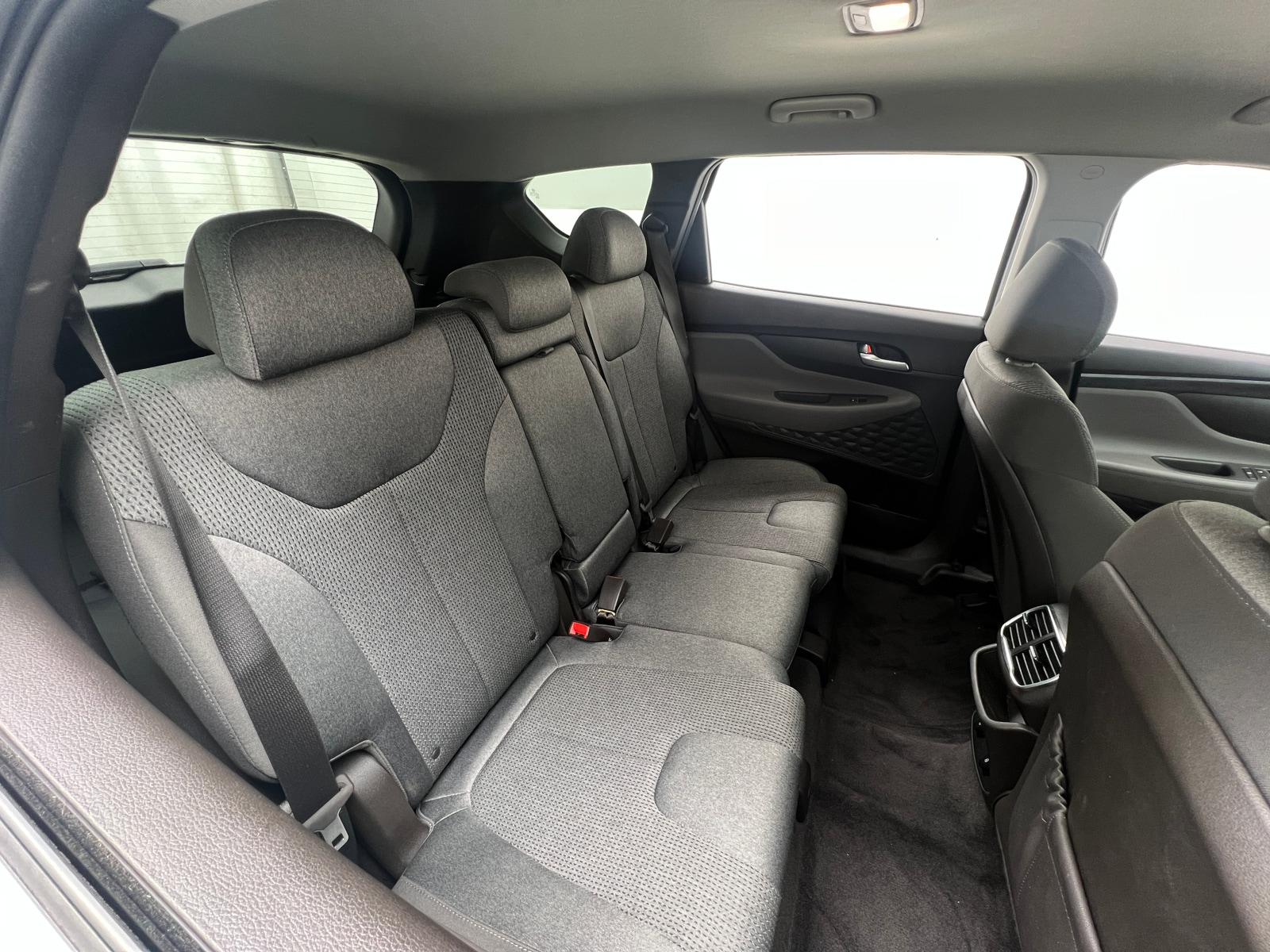 Thumbnail: 2020 Hyundai Santa Fe - 6