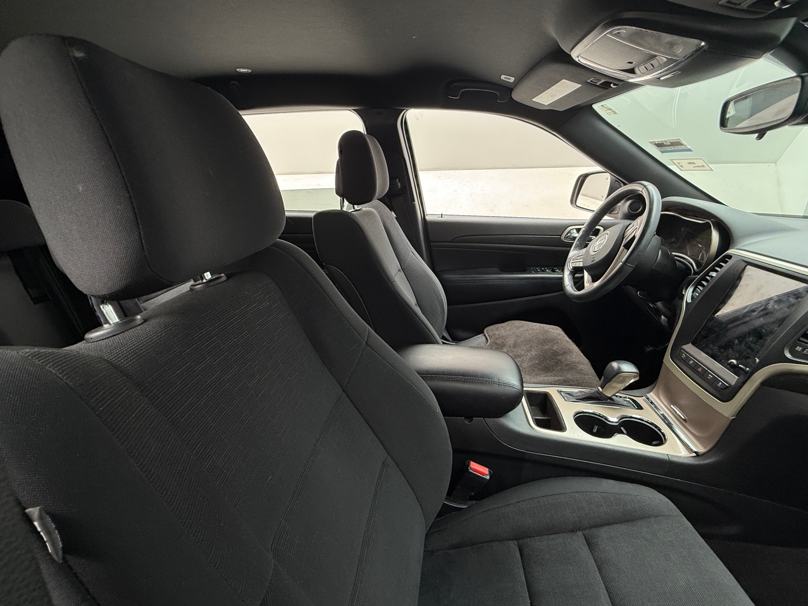 Thumbnail: 2017 Jeep Grand Cherokee - 2
