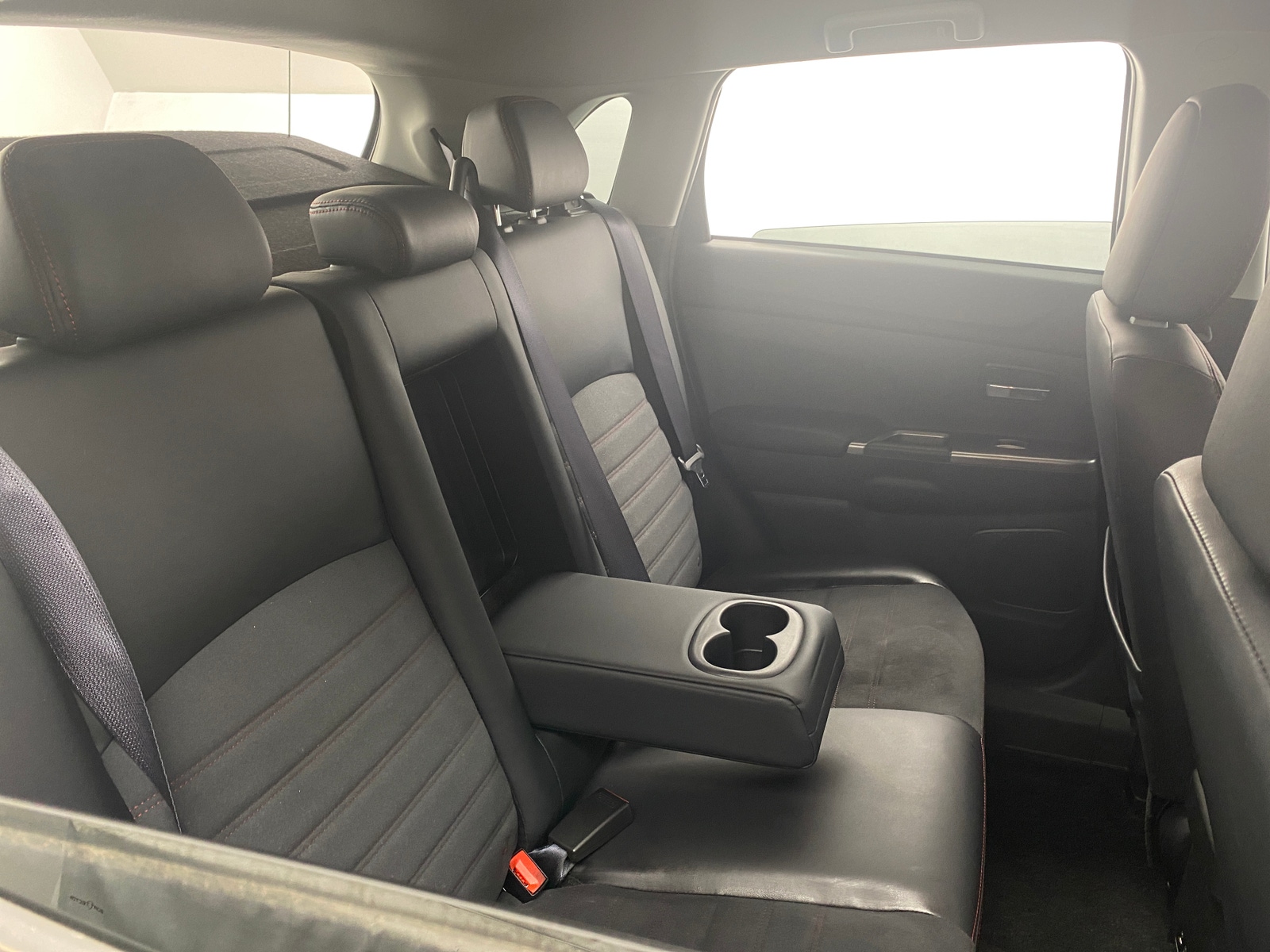 Thumbnail: 2024 Mitsubishi Outlander Sport - 5