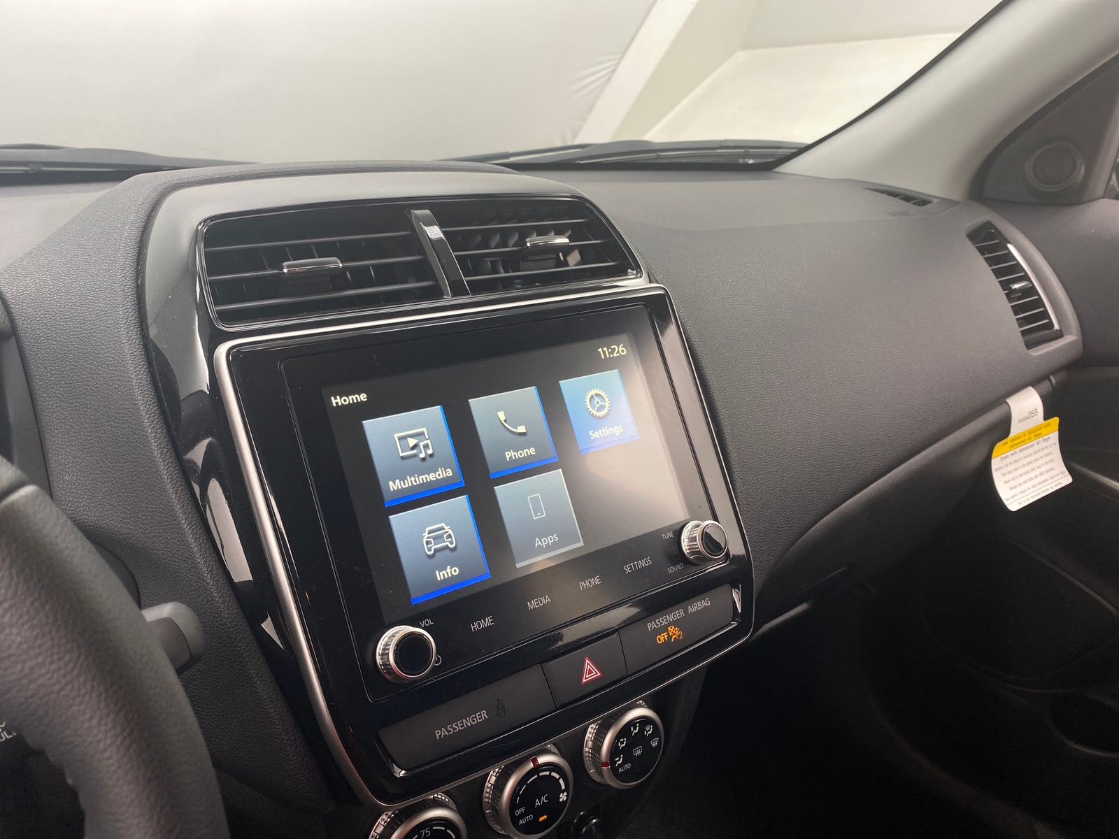 Thumbnail: 2024 Mitsubishi Outlander Sport - 3