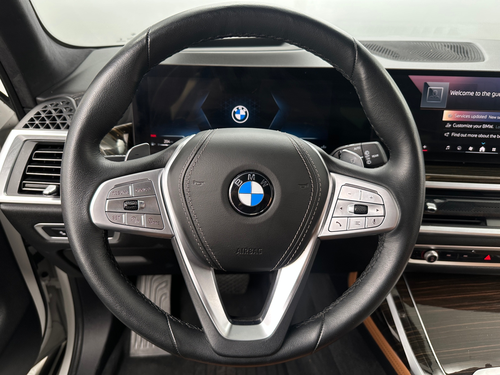 Thumbnail: 2024 BMW X7 - 4