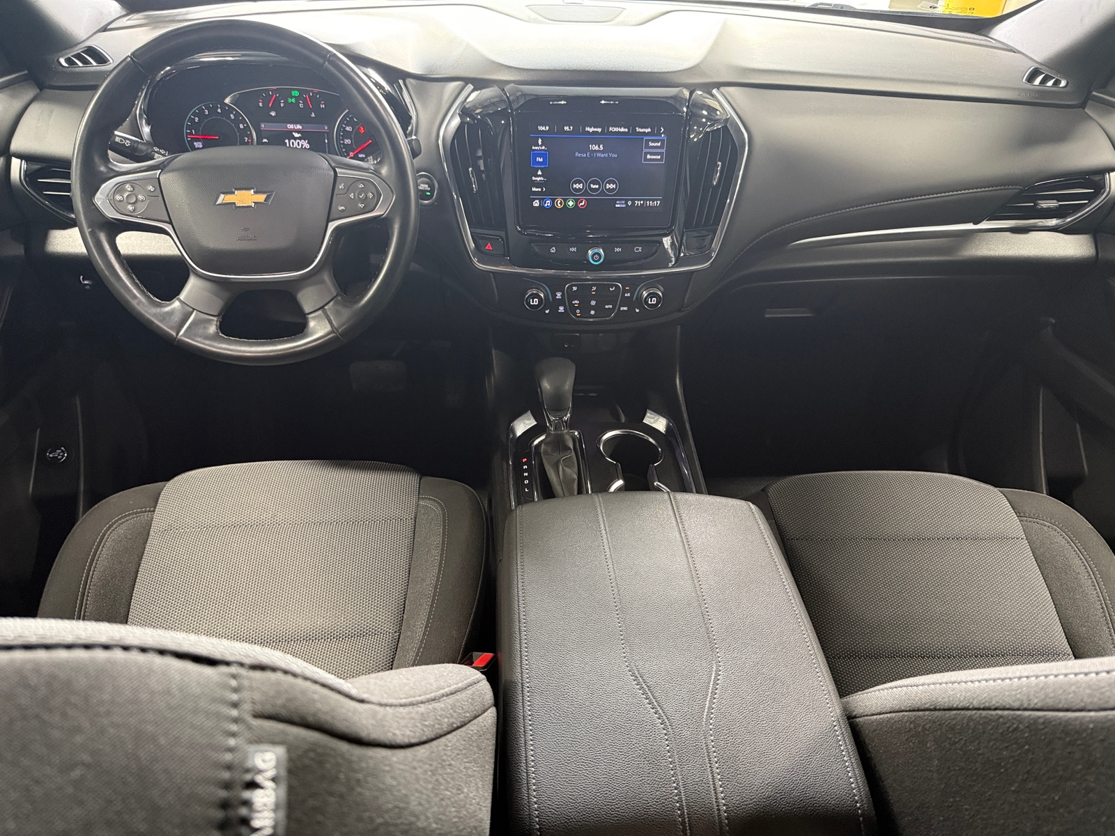 Thumbnail: 2023 Chevrolet Traverse - 3