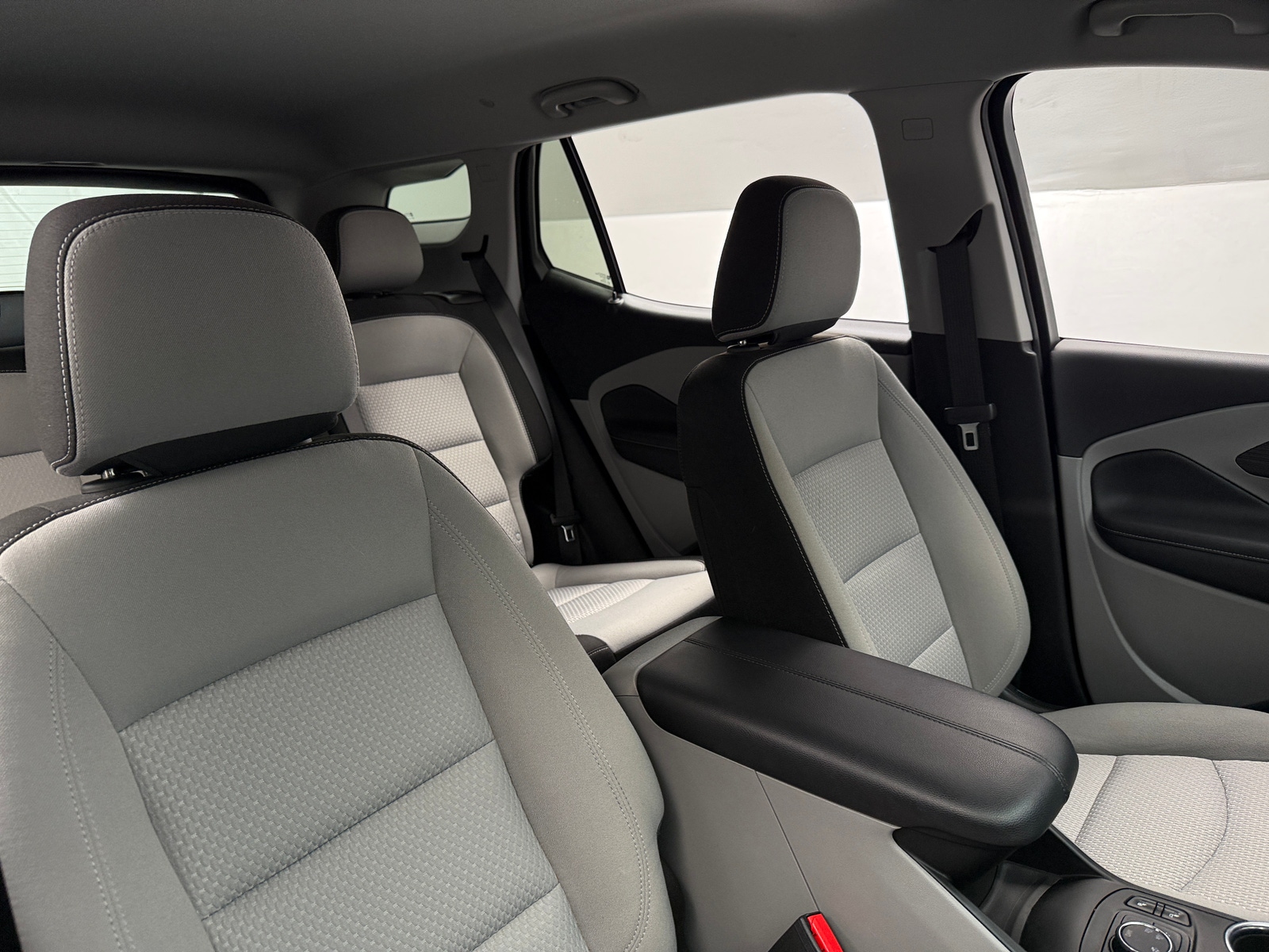 Thumbnail: 2022 GMC Terrain - 2
