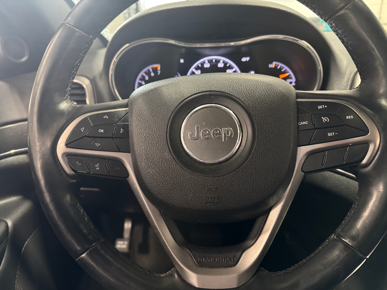 Thumbnail: 2018 Jeep Grand Cherokee - 4