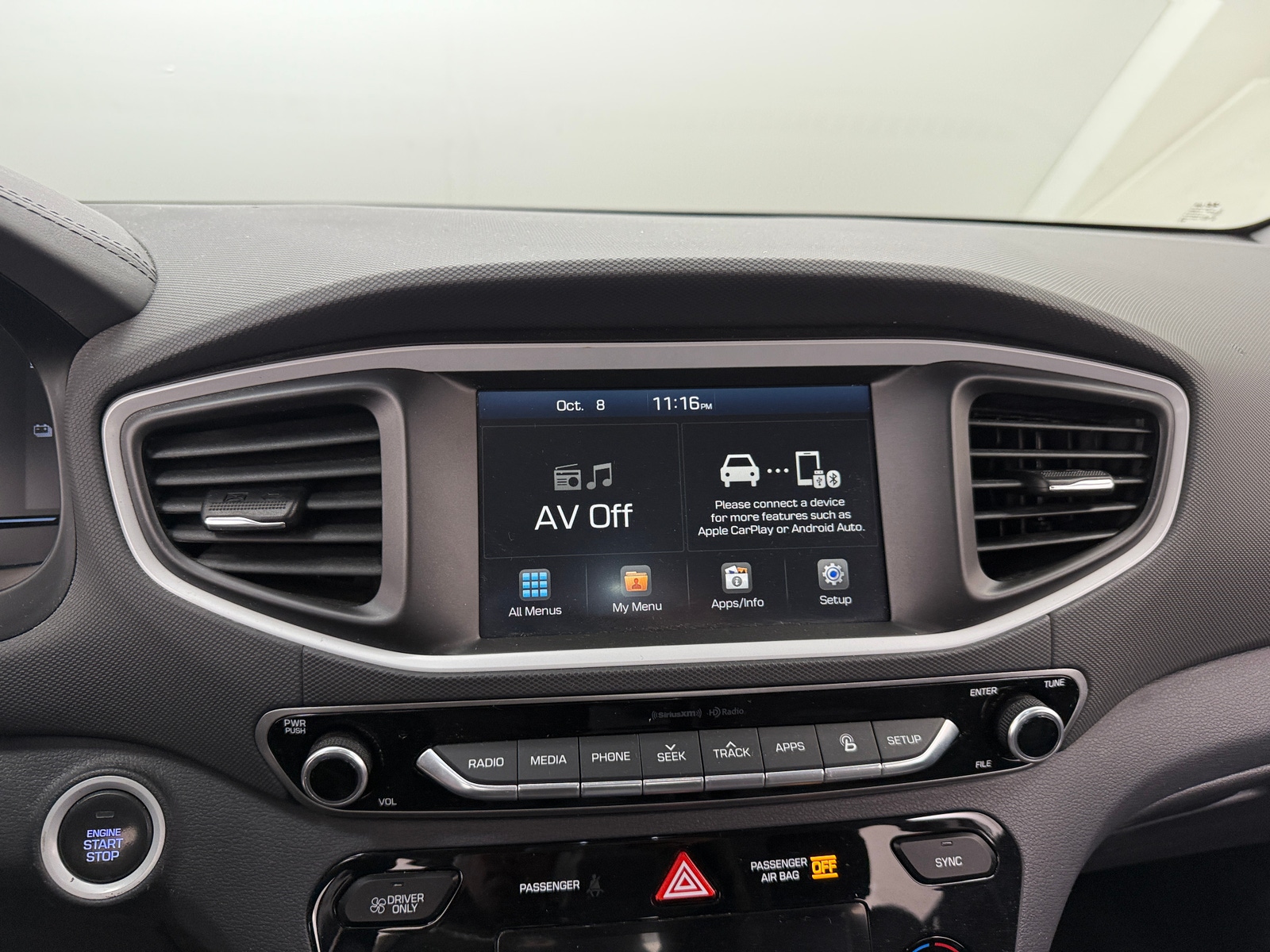 Thumbnail: 2017 Hyundai Ioniq - 3