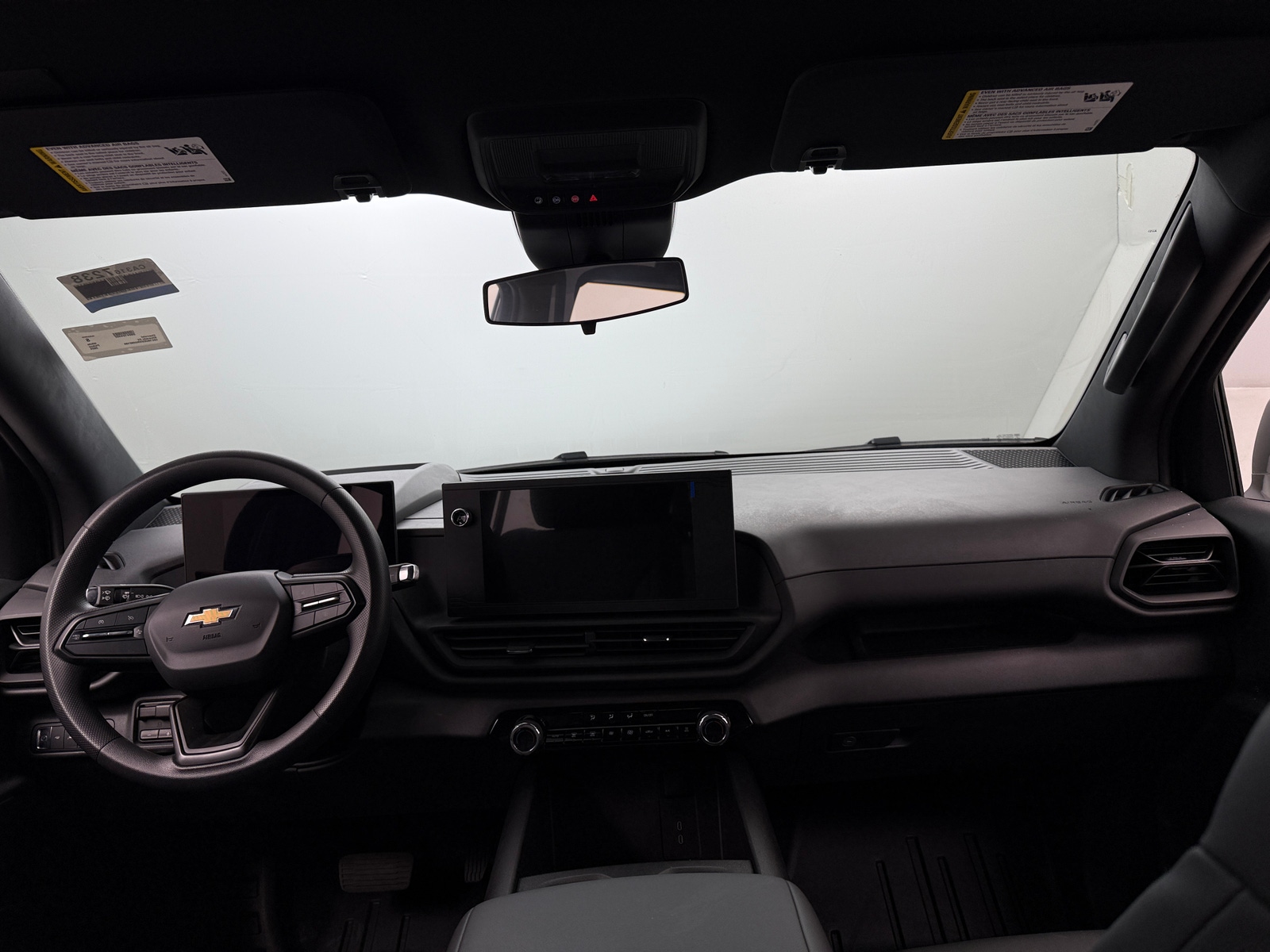 Thumbnail: 2024 Chevrolet Silverado EV - 3
