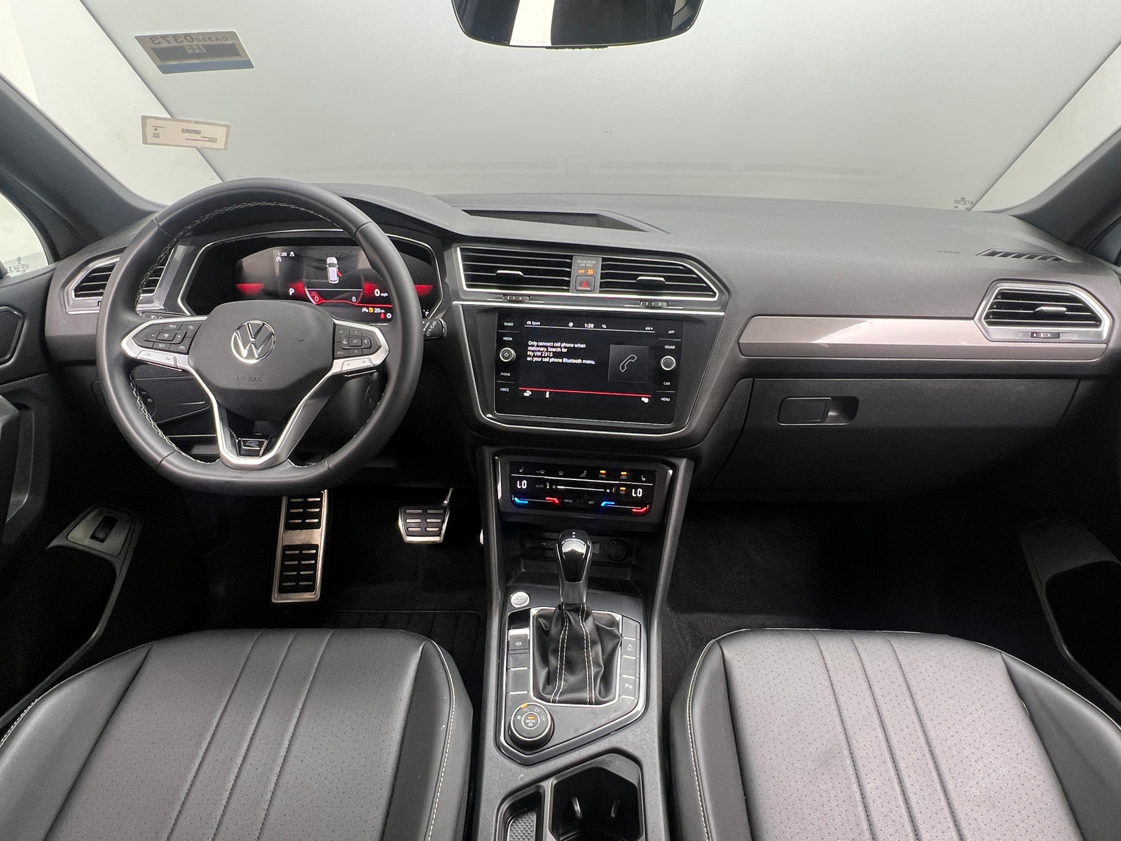 Thumbnail: 2023 Volkswagen Tiguan - 2