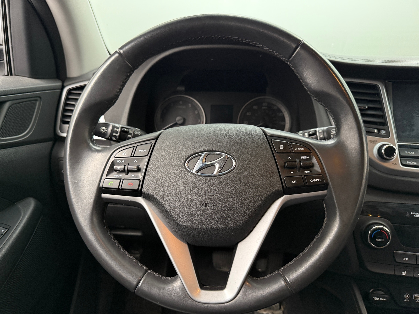 Thumbnail: 2017 Hyundai Tucson - 4