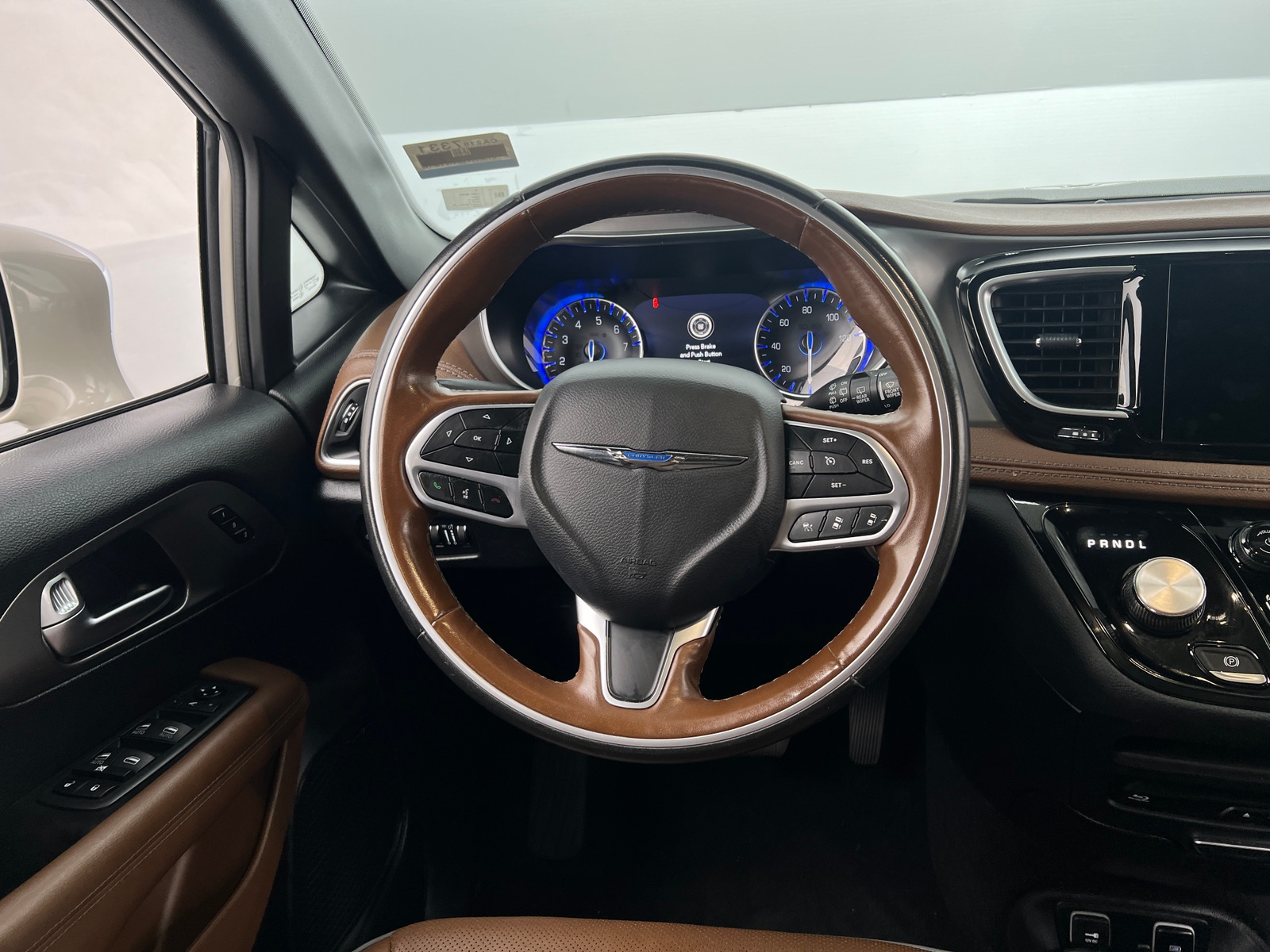 Thumbnail: 2020 Chrysler Pacifica - 4