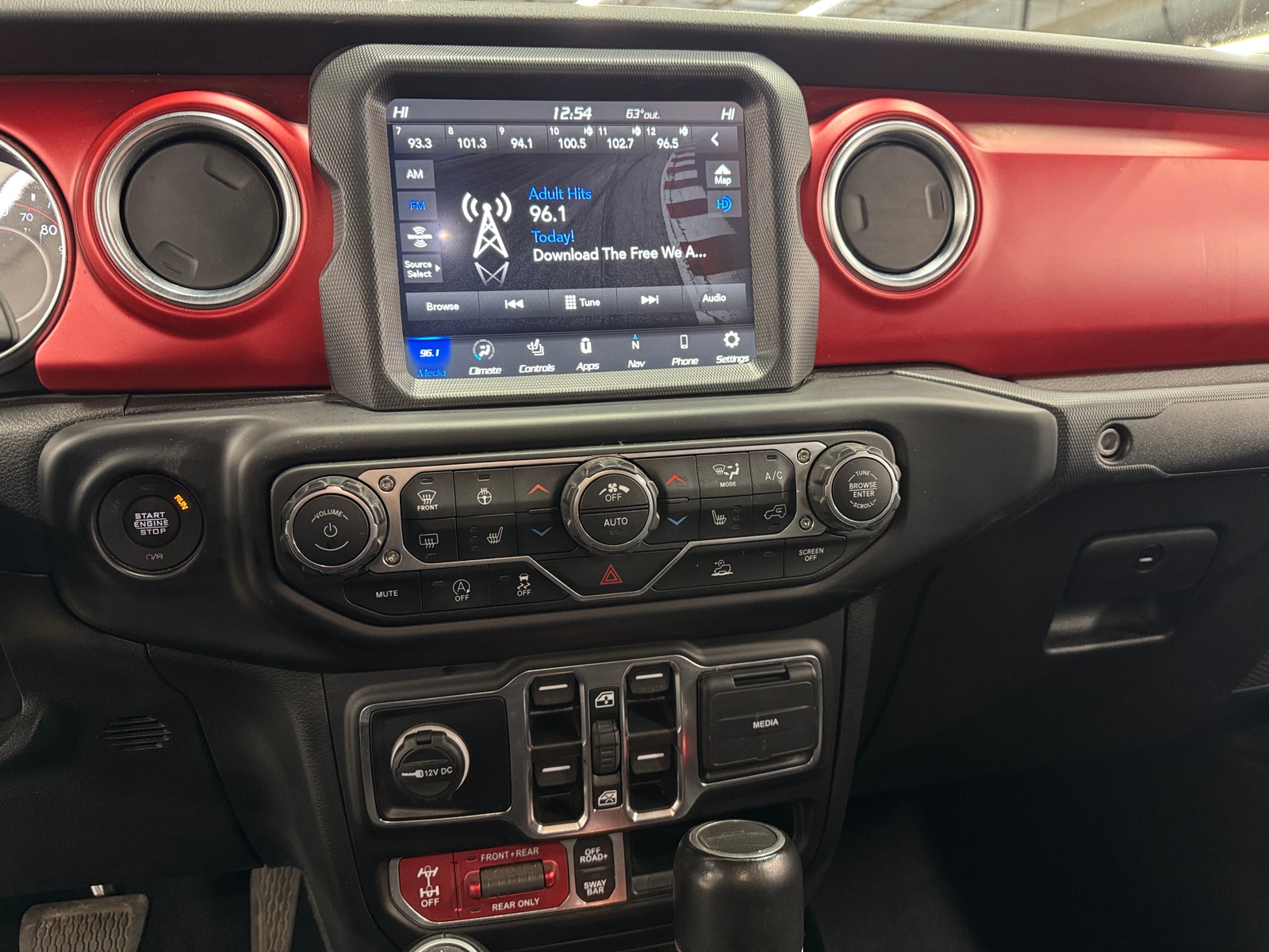 Thumbnail: 2022 Jeep Gladiator - 3