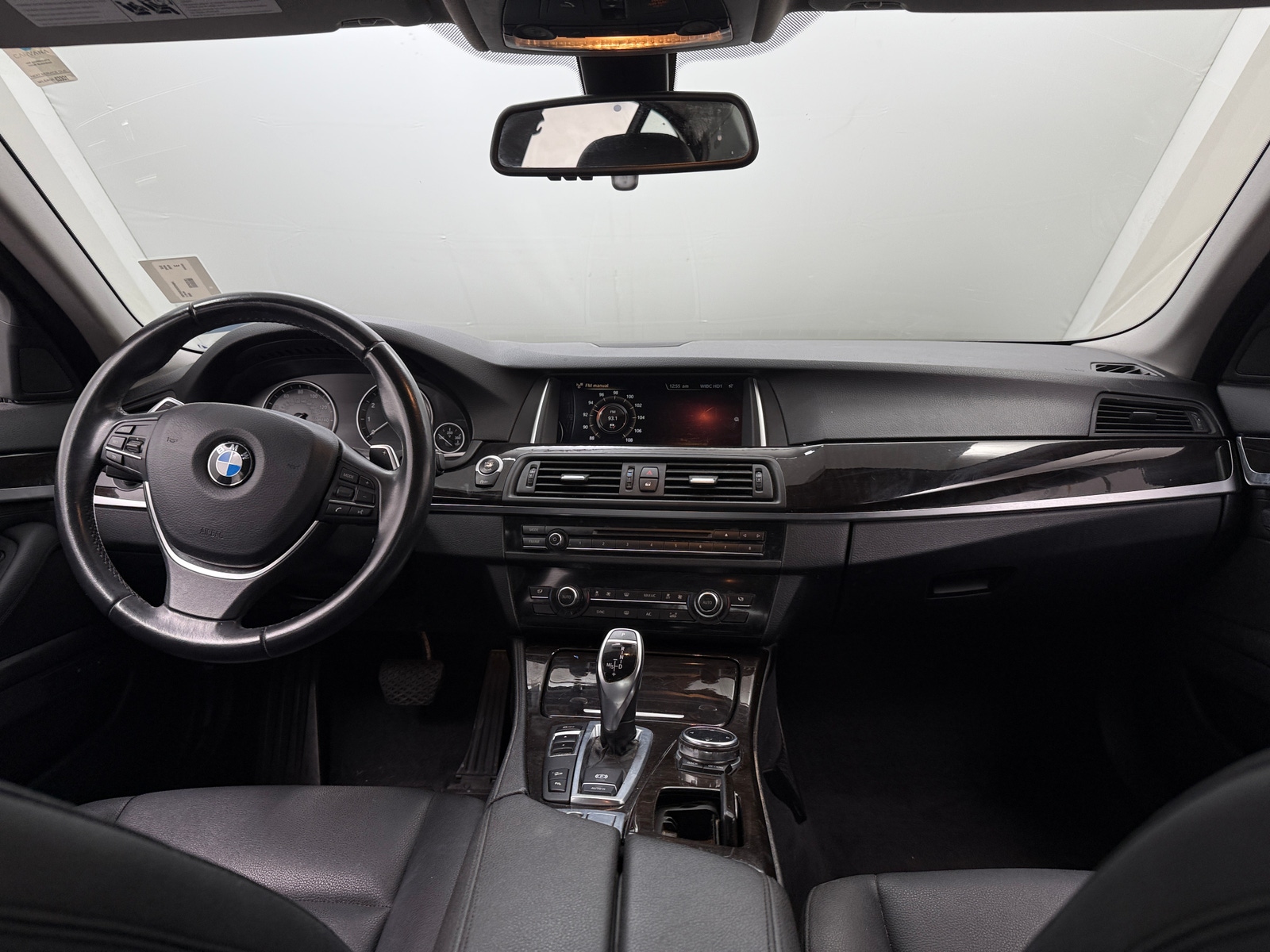 Thumbnail: 2016 BMW 5 Series - 2