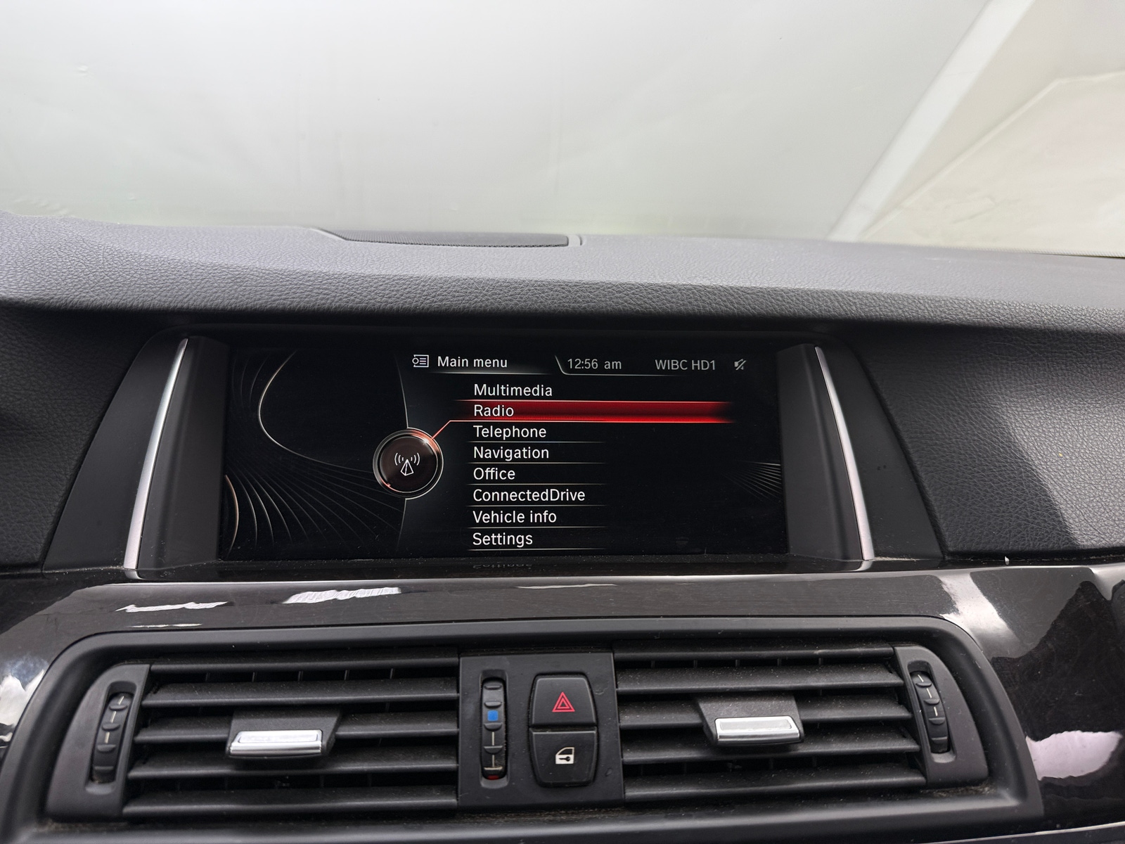 Thumbnail: 2016 BMW 5 Series - 3