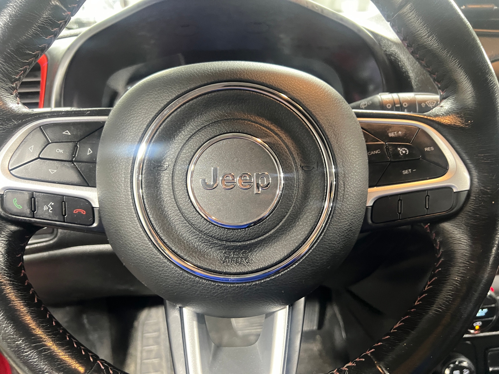 Thumbnail: 2017 Jeep Renegade - 4