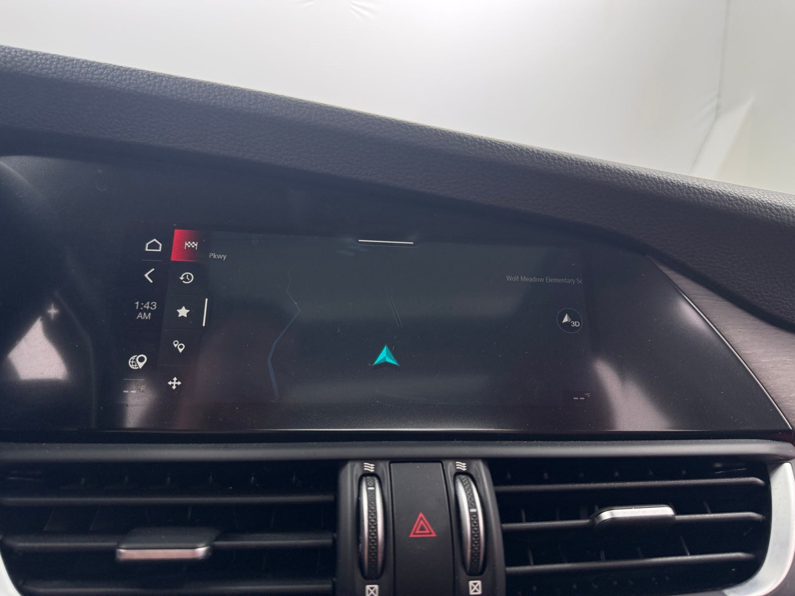 Thumbnail: 2020 Alfa Romeo Giulia - 3