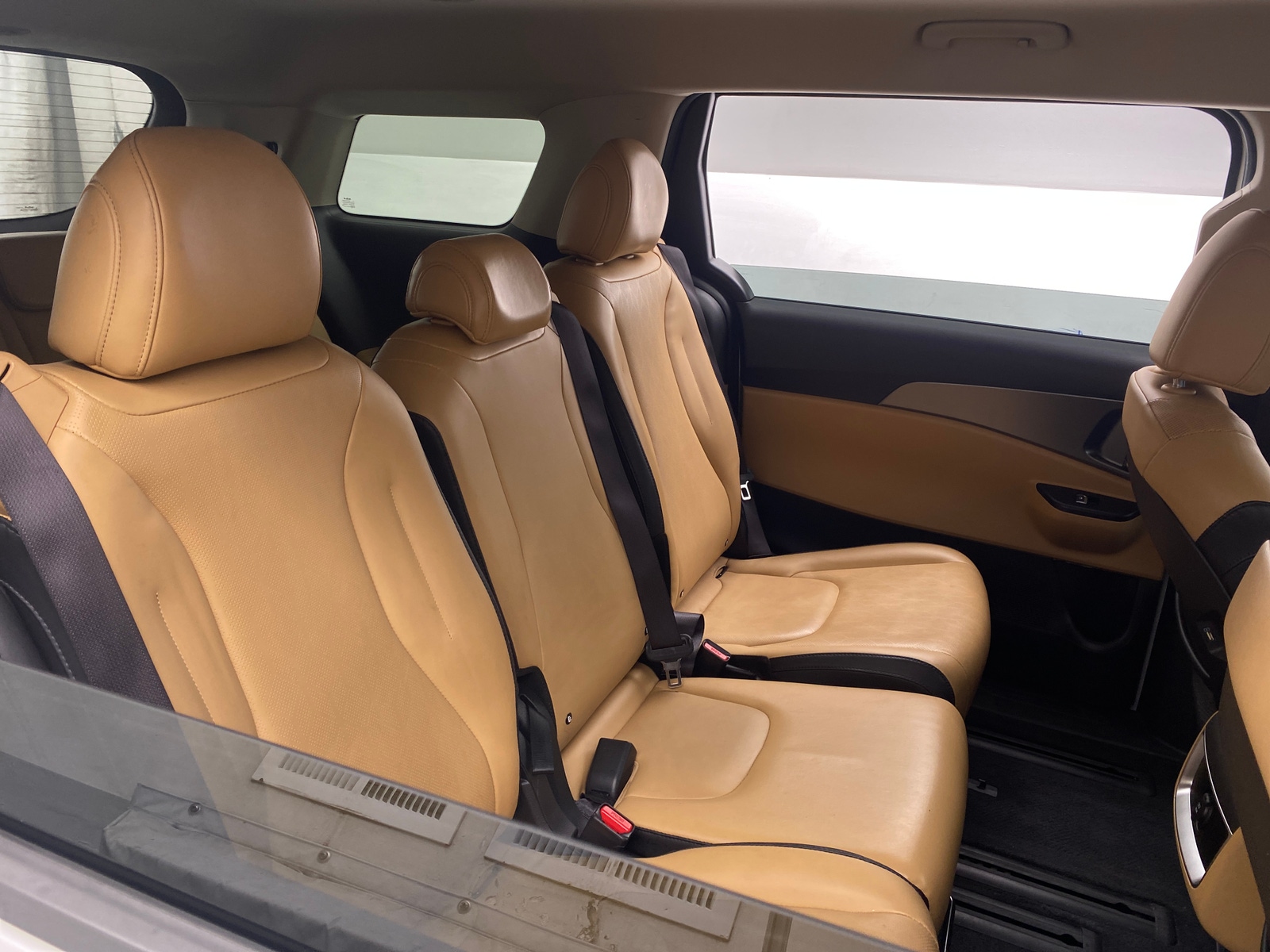 Thumbnail: 2023 Kia Carnival - 5