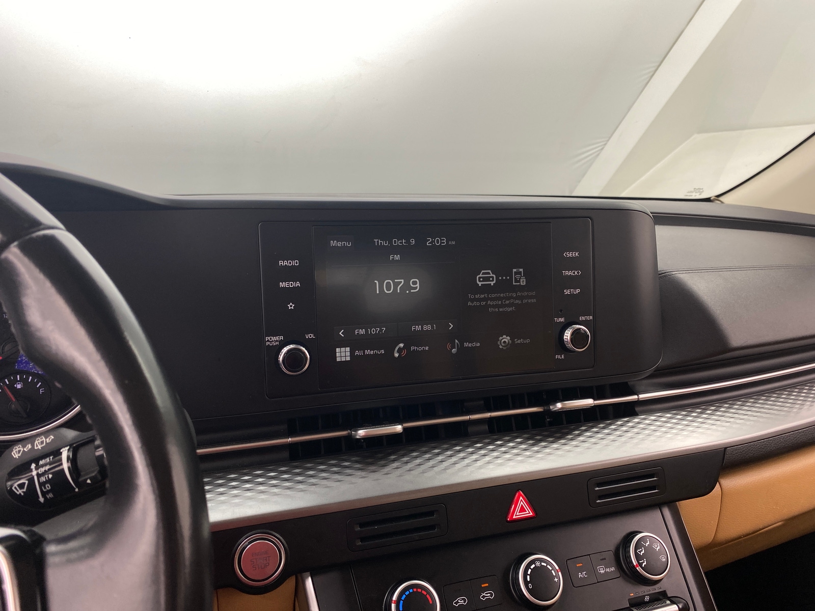 Thumbnail: 2023 Kia Carnival - 3