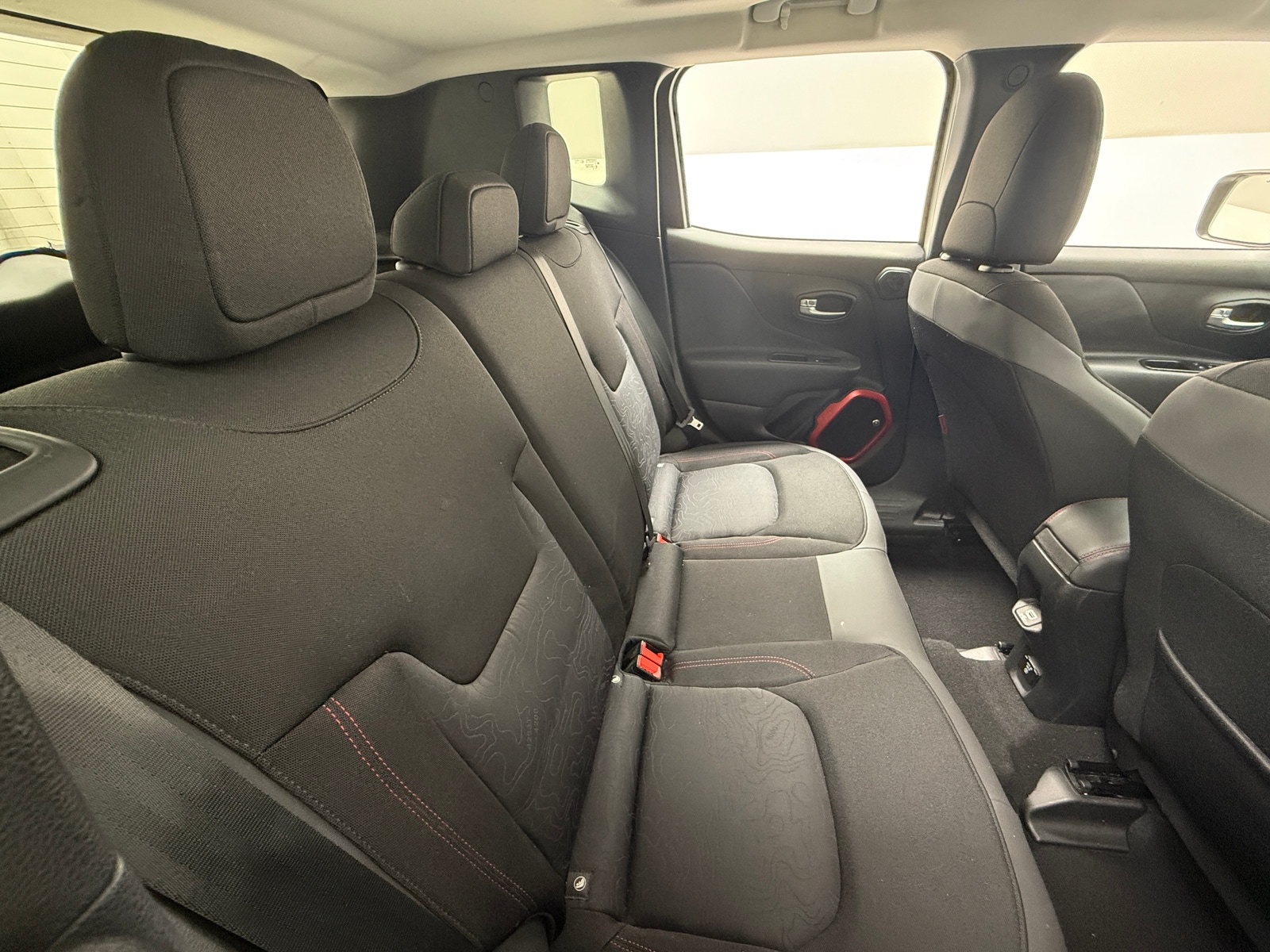 Thumbnail: 2019 Jeep Renegade - 6