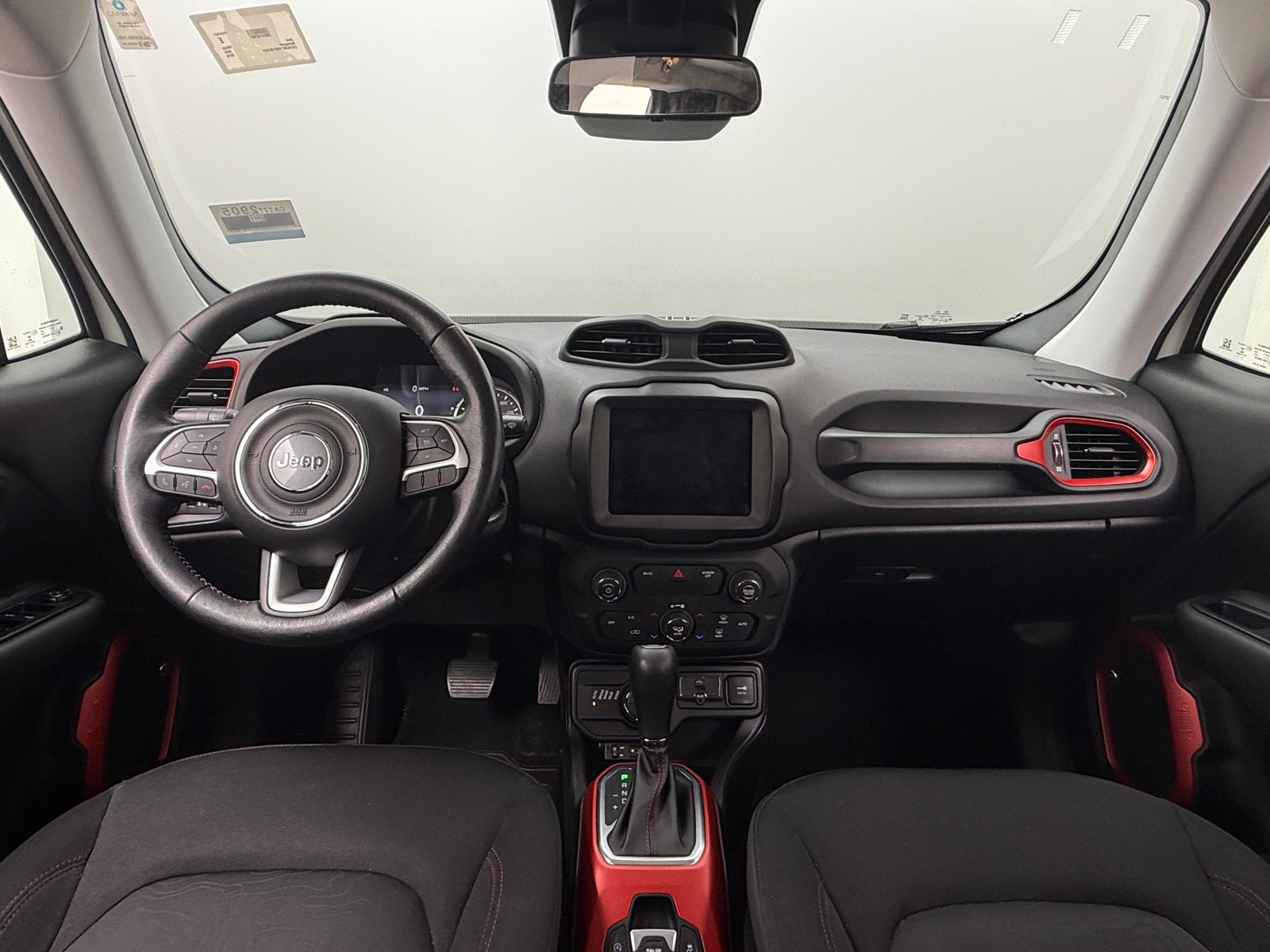 Thumbnail: 2019 Jeep Renegade - 3